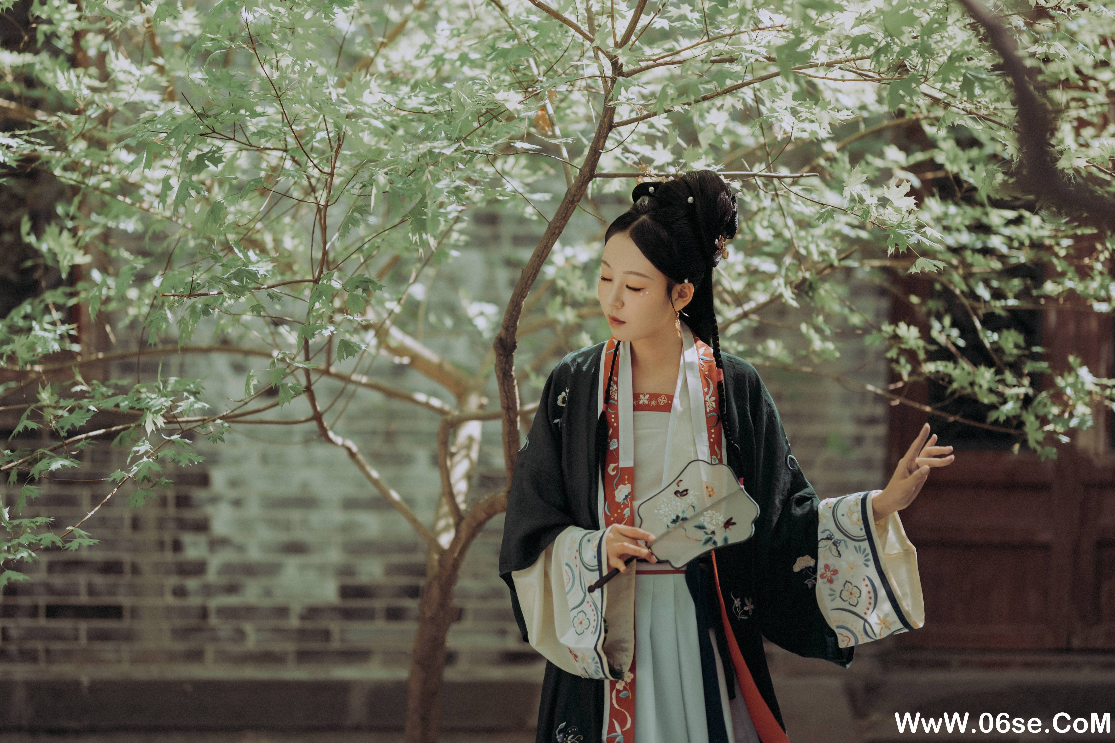 图片[5]-[YITUYU艺图语]2021.10.06 伤春逝 茜茜[24+1P／285MB]-六色网