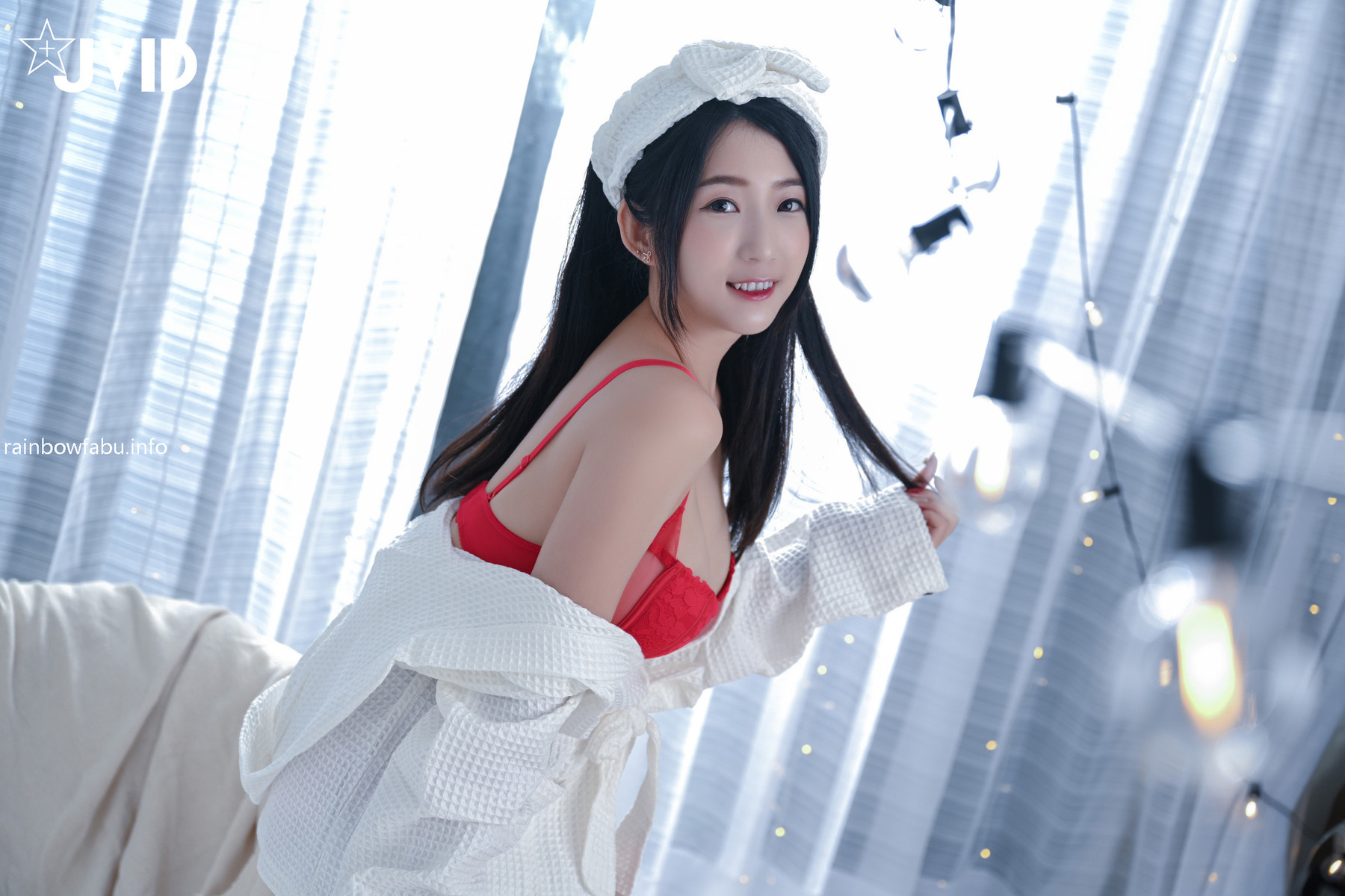 JVID精品 肉包-超近距离仔细欣赏 Vol.01 32