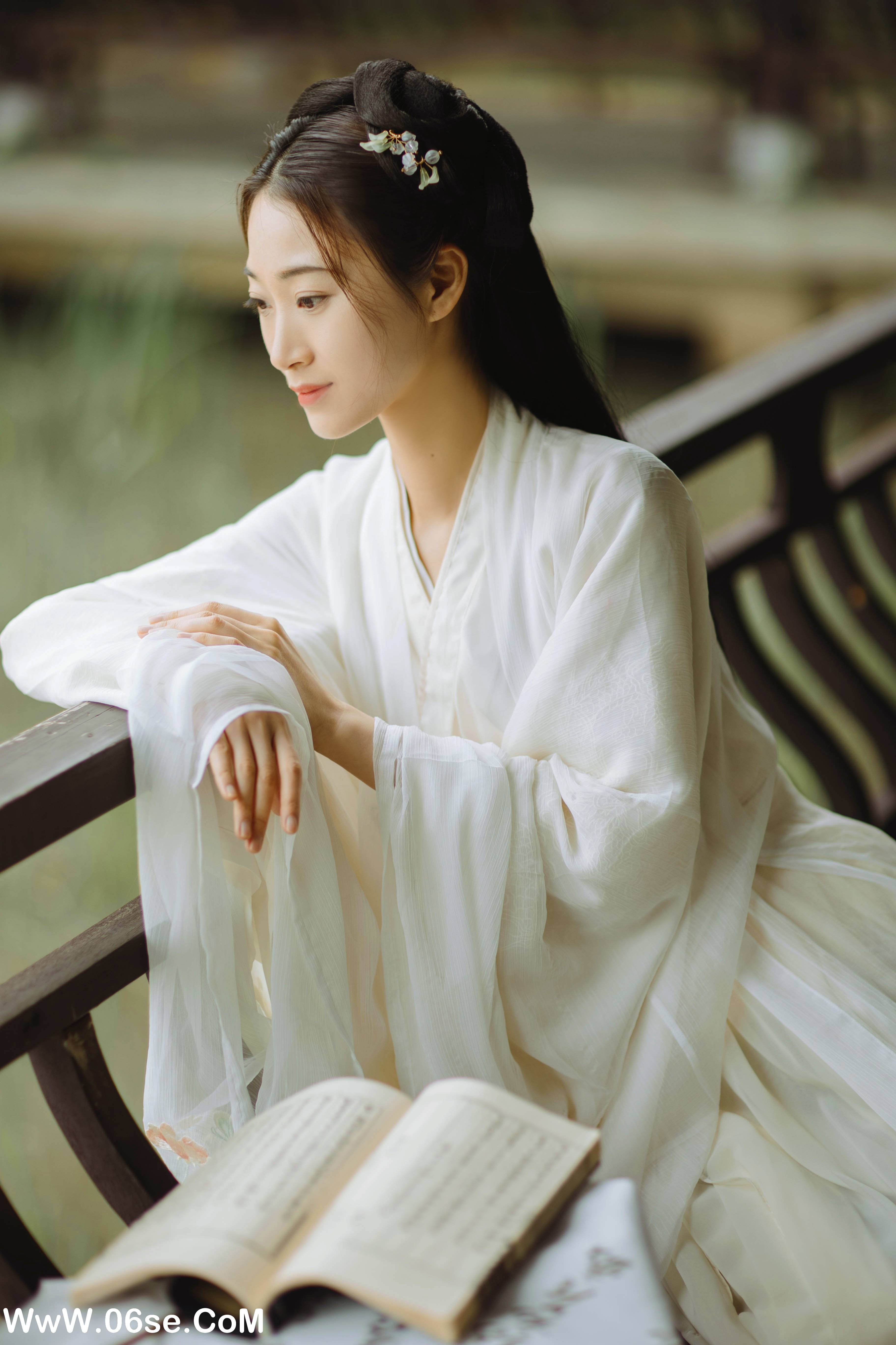 图片[10]-[YITUYU艺图语]2022.06.07 宛若清风 彩云[23P-94.79MB]-六色网