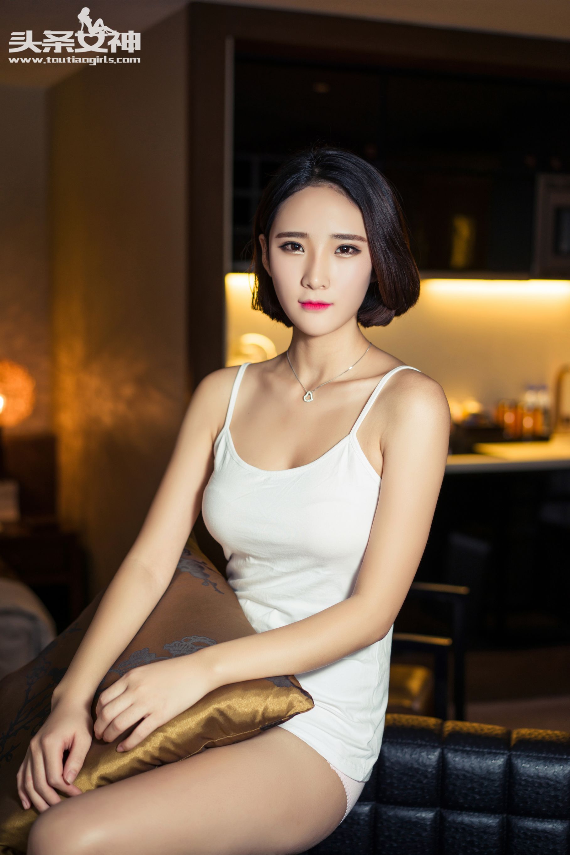 秦若兮《芊芊玉足_黄昏的邂诟》_[头条女神]-写真图集共57P 6