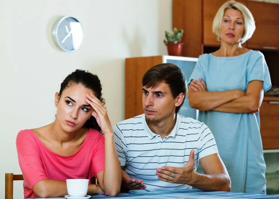 «Я специально сдала на права, потому что думала, что вы подарите машину ...