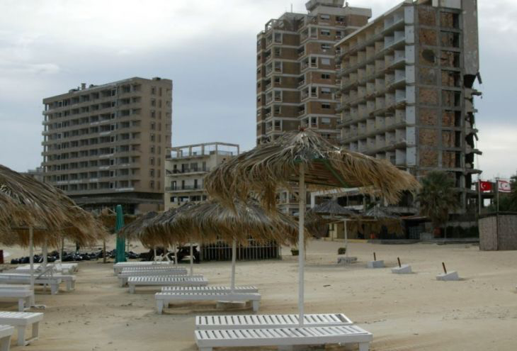 Sandy Beach Вароша