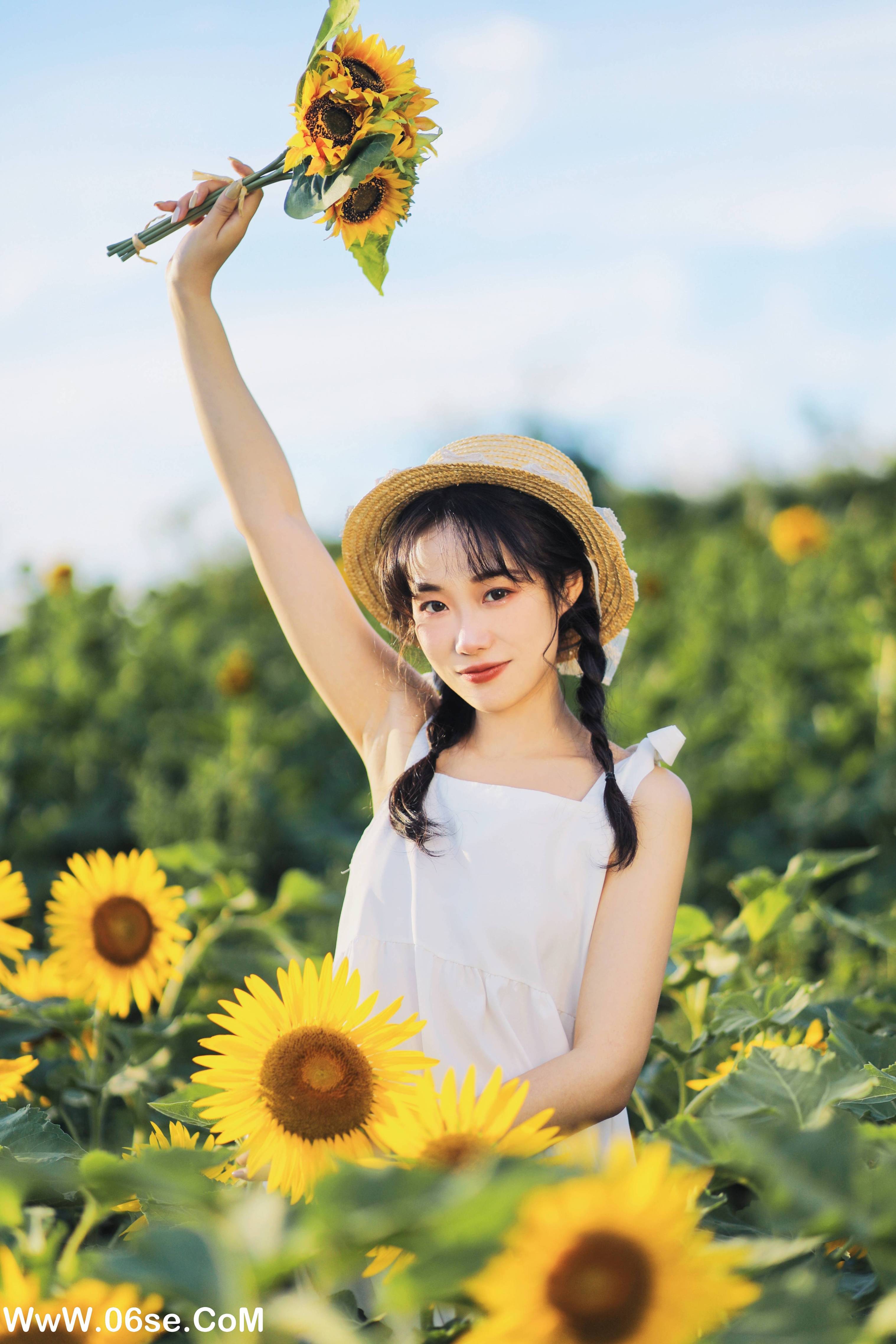 图片[29]-[YITUYU艺图语]2022.11.25 向阳之花 迟白[35+1P／376MB]-六色网