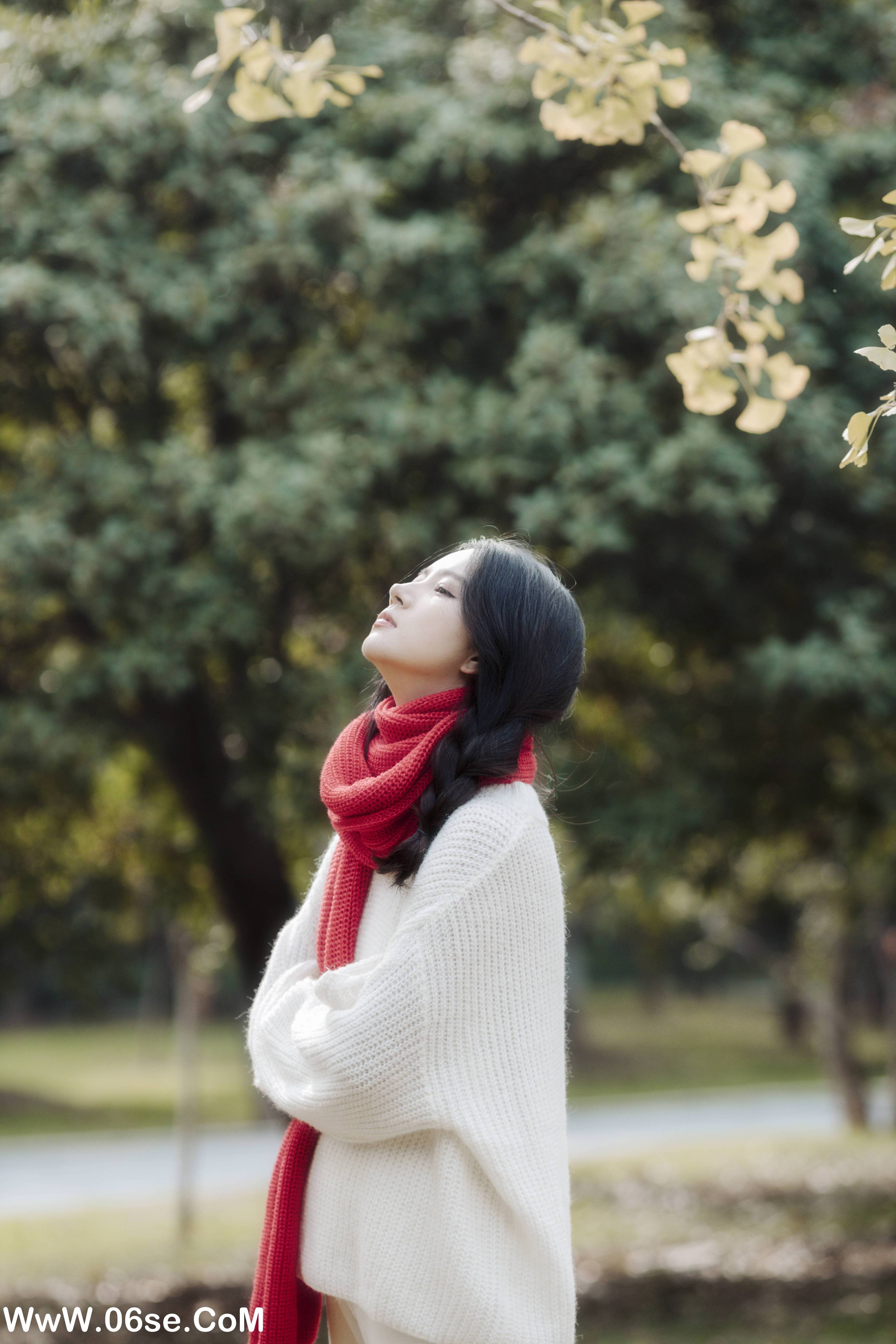 图片[26]-[YITUYU艺图语]2022.12.05 红色暖冬 幽灵胡子[45+1P／686MB]-六色网