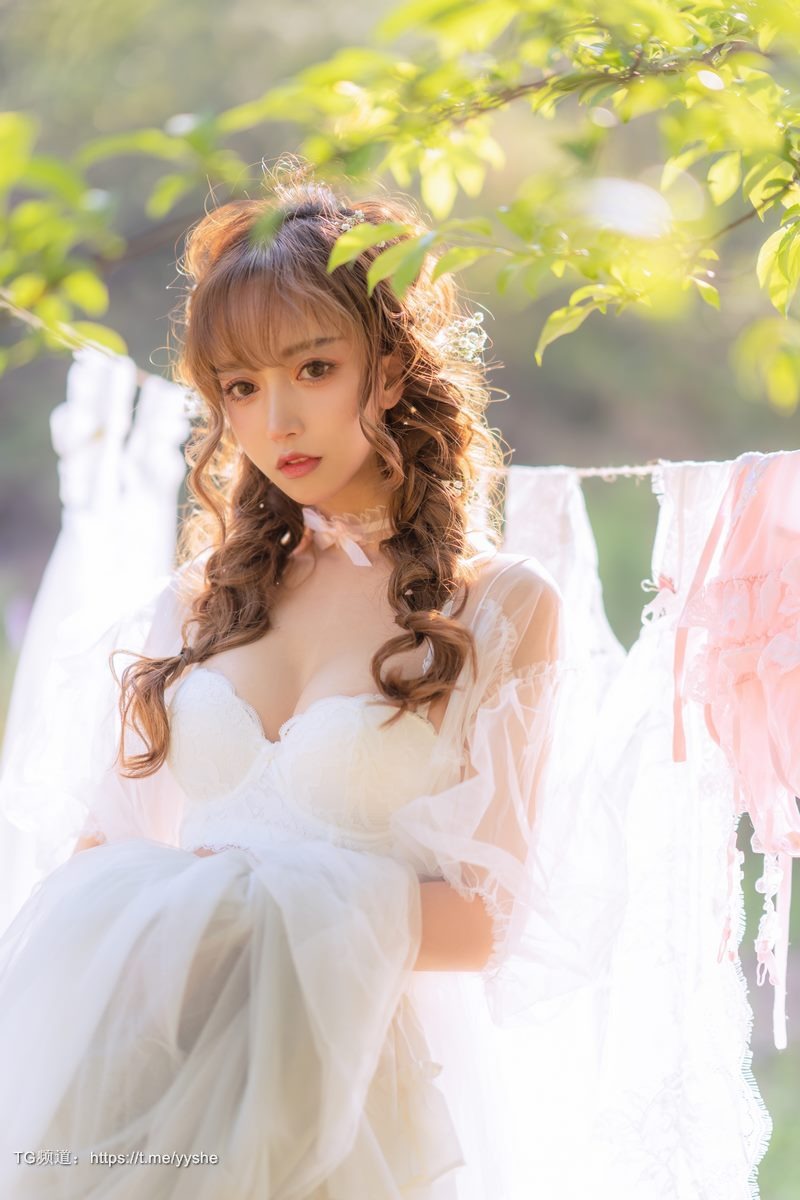 [Cos]过期米线线喵 NO - 晒衣服 [41P] 11