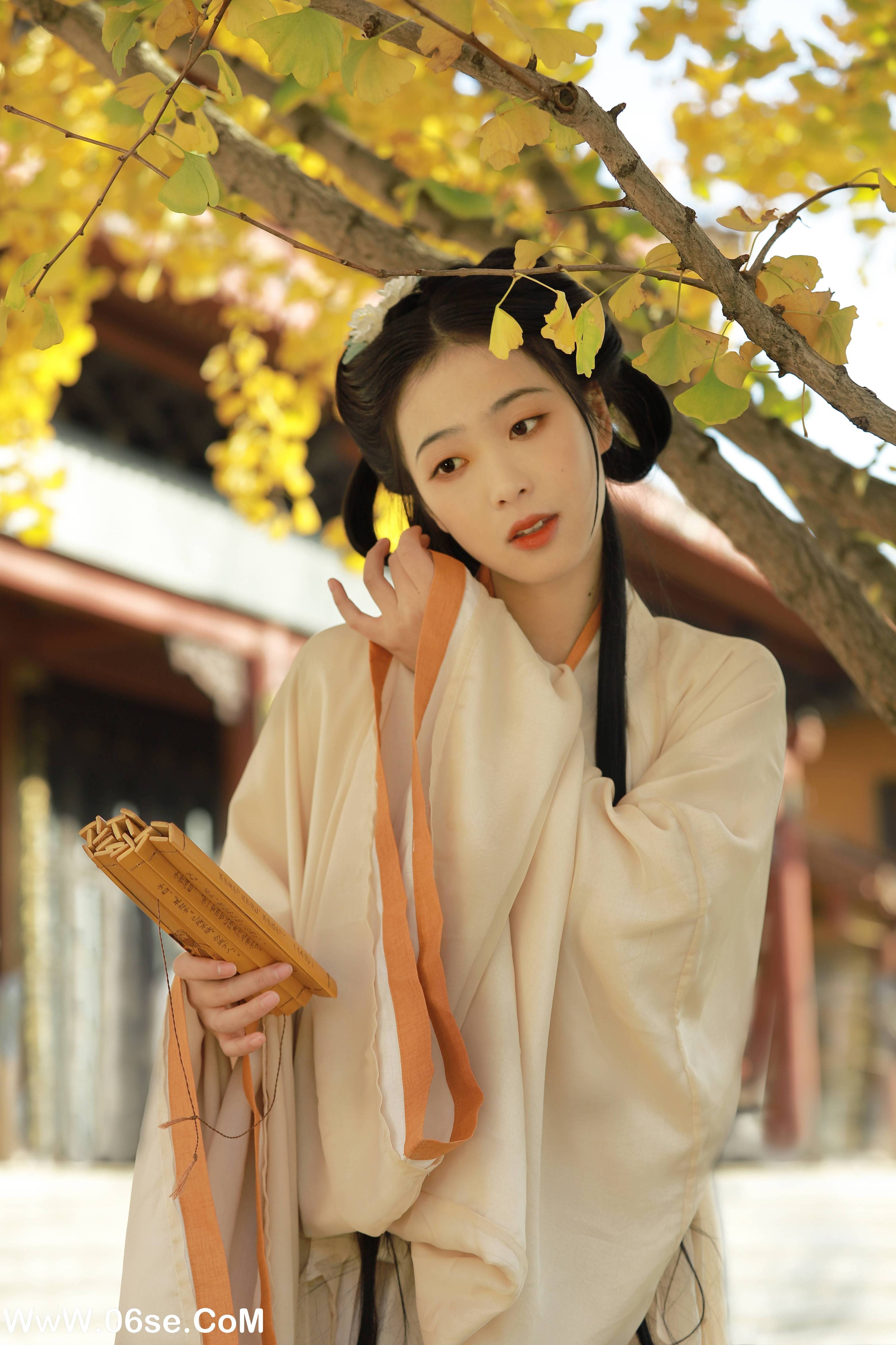 图片[5]-[YITUYU艺图语]2022.09.28 愿得一人心 汪国真潘潘[20+1P／164MB]-六色网