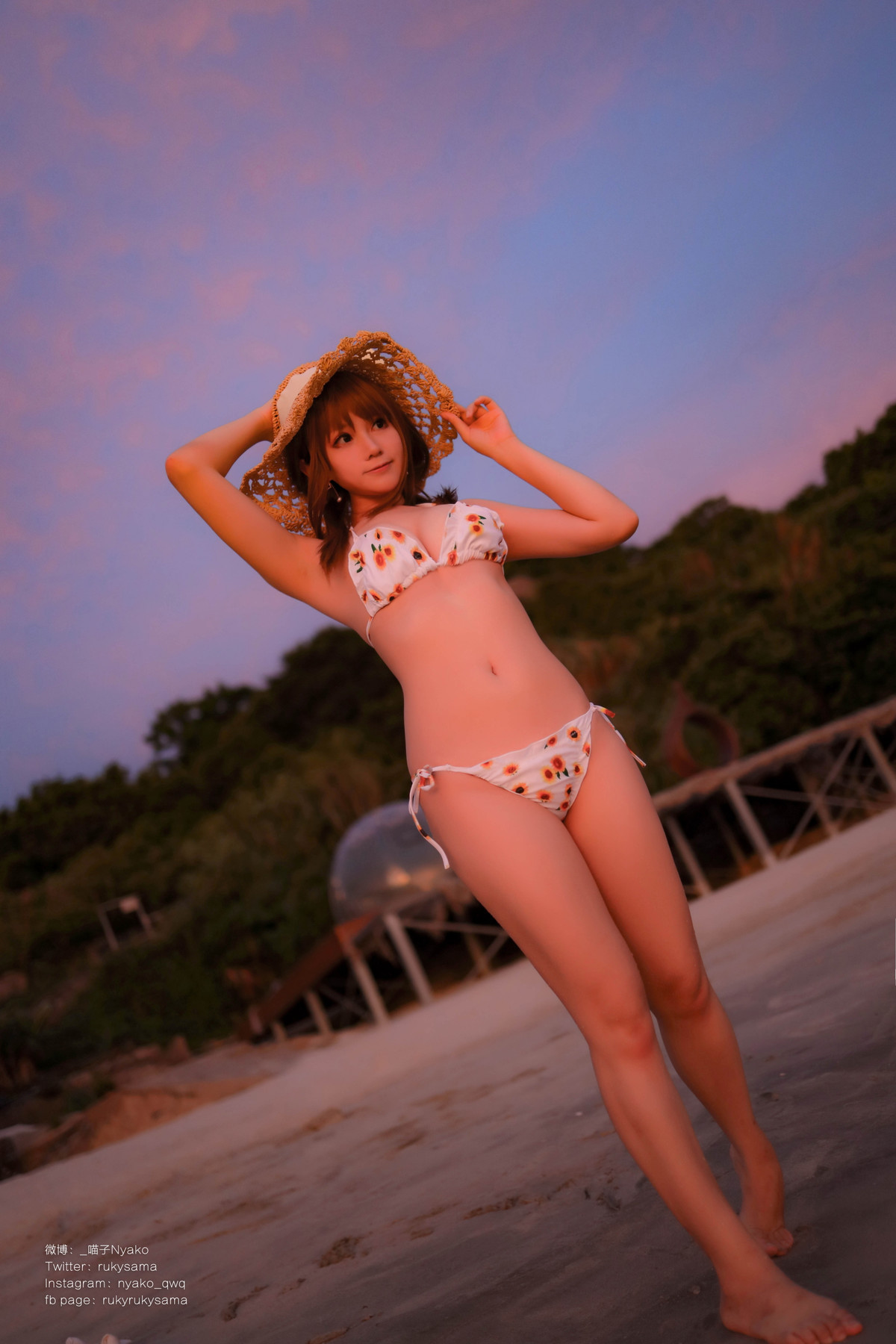 Cosplay Nyako喵子 向日葵比基尼 55