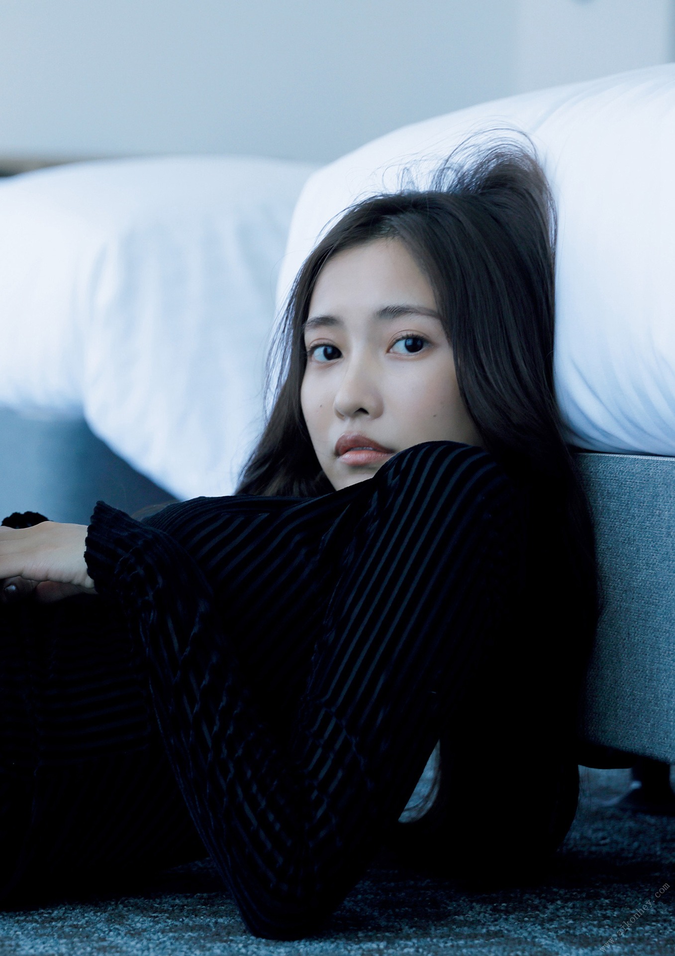 佐野ひなこ写真集「COLORS」 週プレ PHOTO BOOK 145P 21