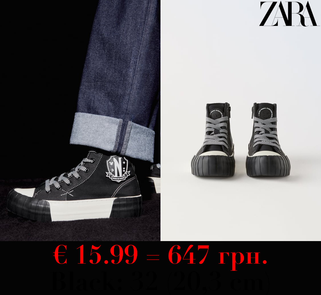 WEDNESDAY © HIGH-TOP SNEAKERS