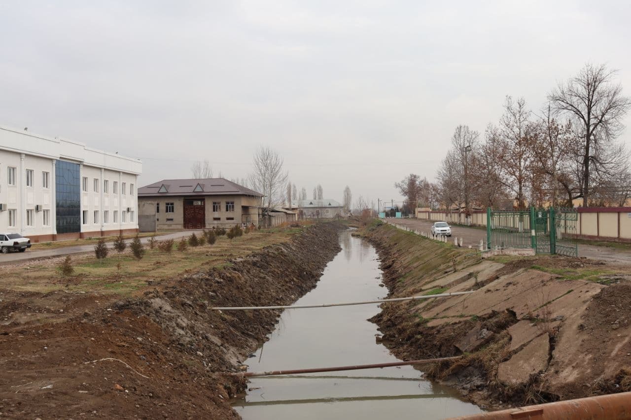 Погода в кадаре. Тажикистан город Исфара посёлка Нурафшон.