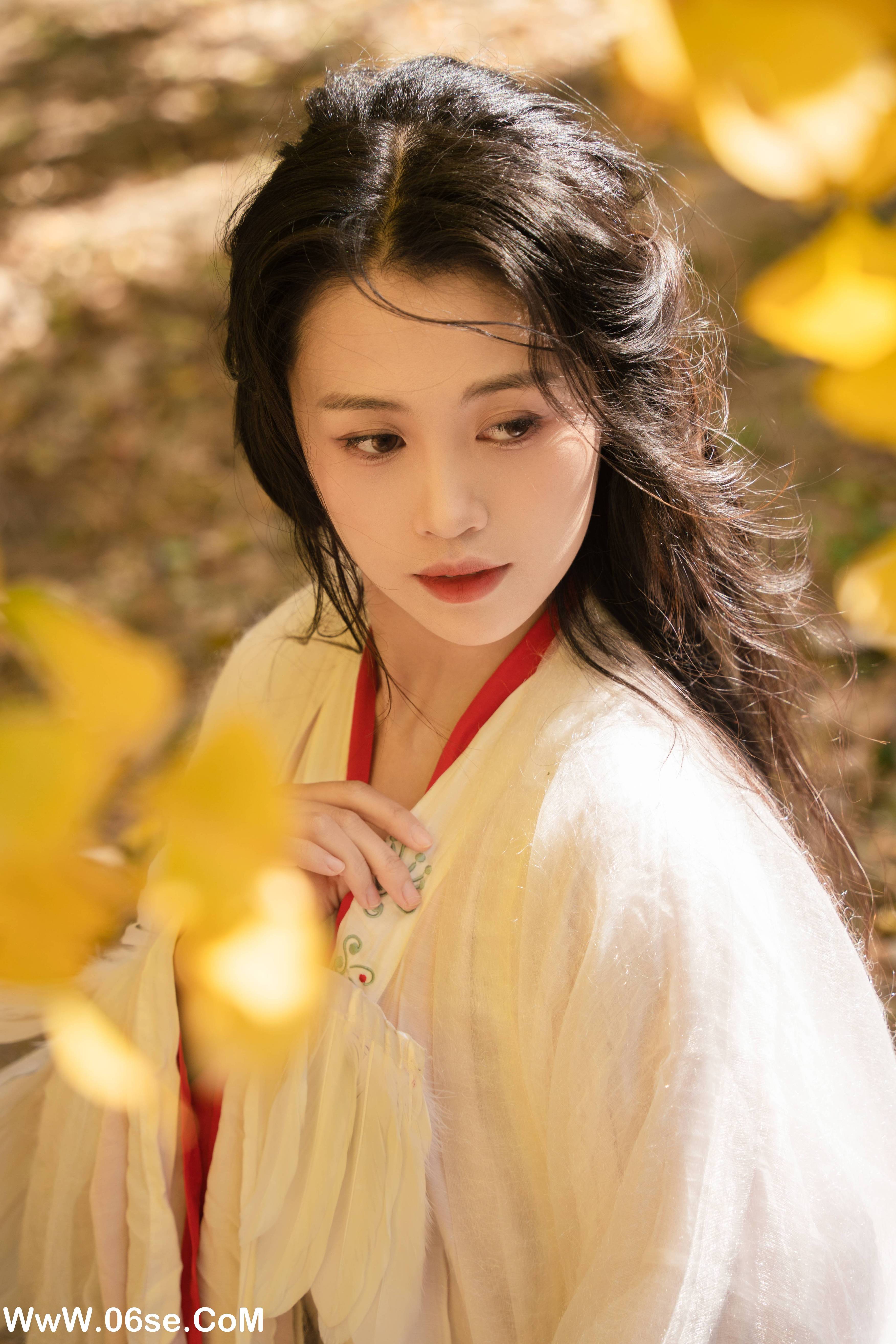 图片[15]-[YITUYU艺图语]2022.11.30 银杏 青霜鹅[25+1P／393MB]-六色网