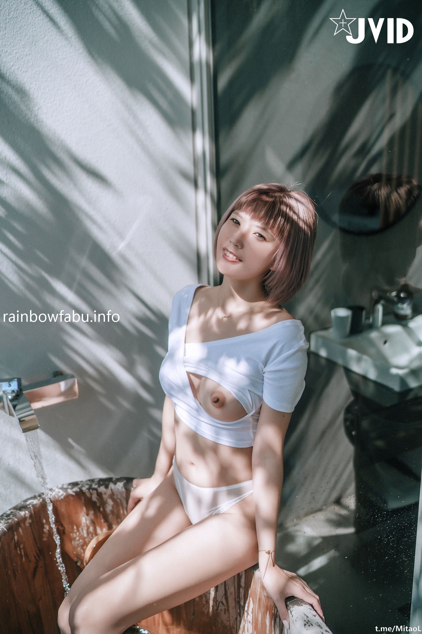 JVID唯美情色艺术尤物 果宝宝 未曾谋面的网恋小女友 洞洞装湿身诱惑 美乳激凸紧致嫩穴 174P 83