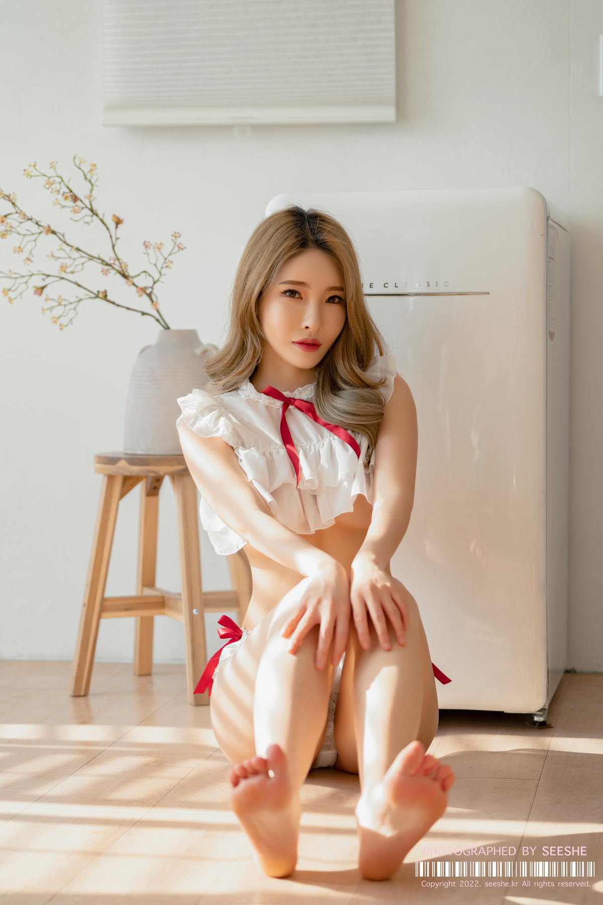Hanna 한나, SEESHE Chapter.03 Photobook Set.01 40