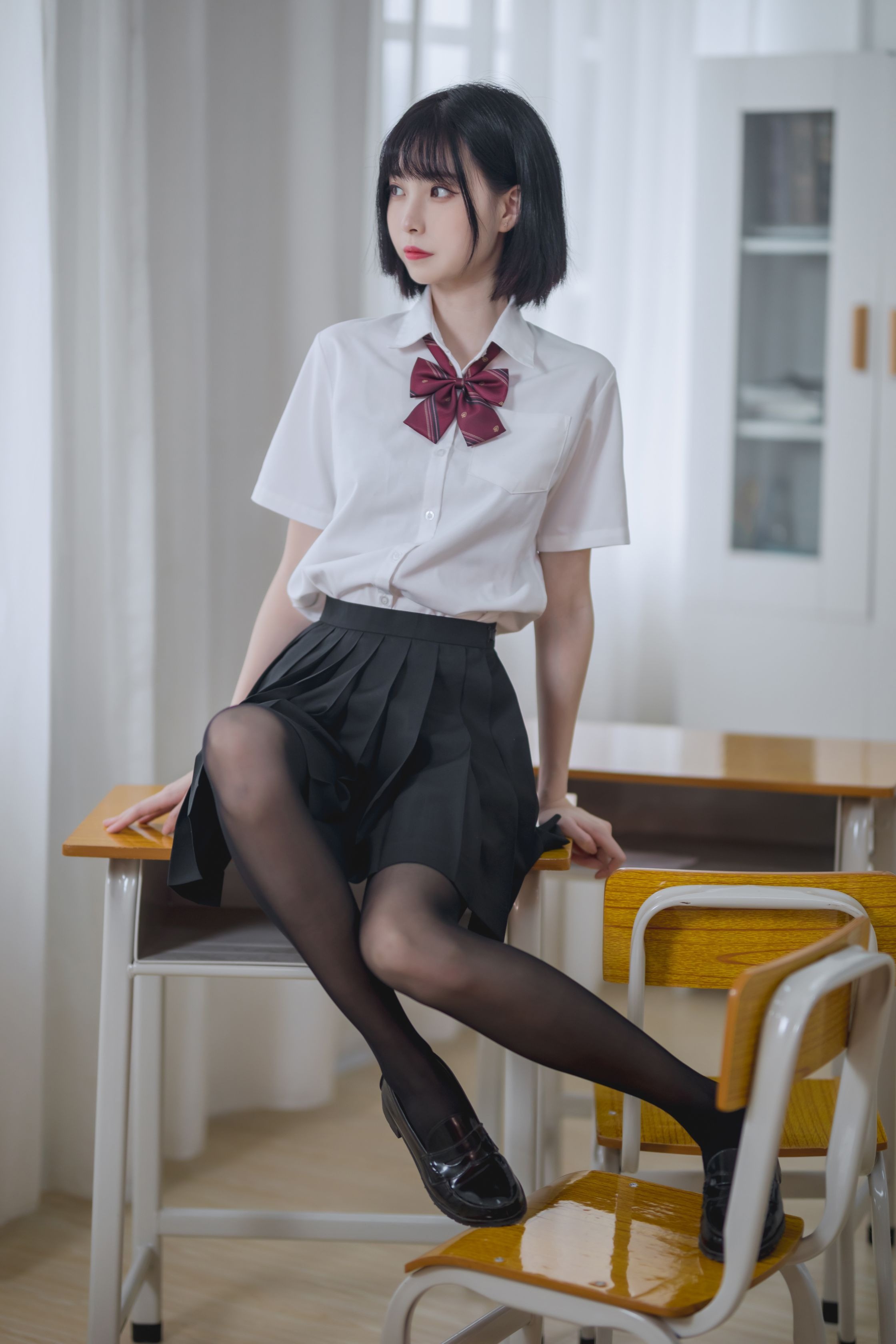 许岚 - NO.01 教室jk黑丝 [40P-426MB] 27