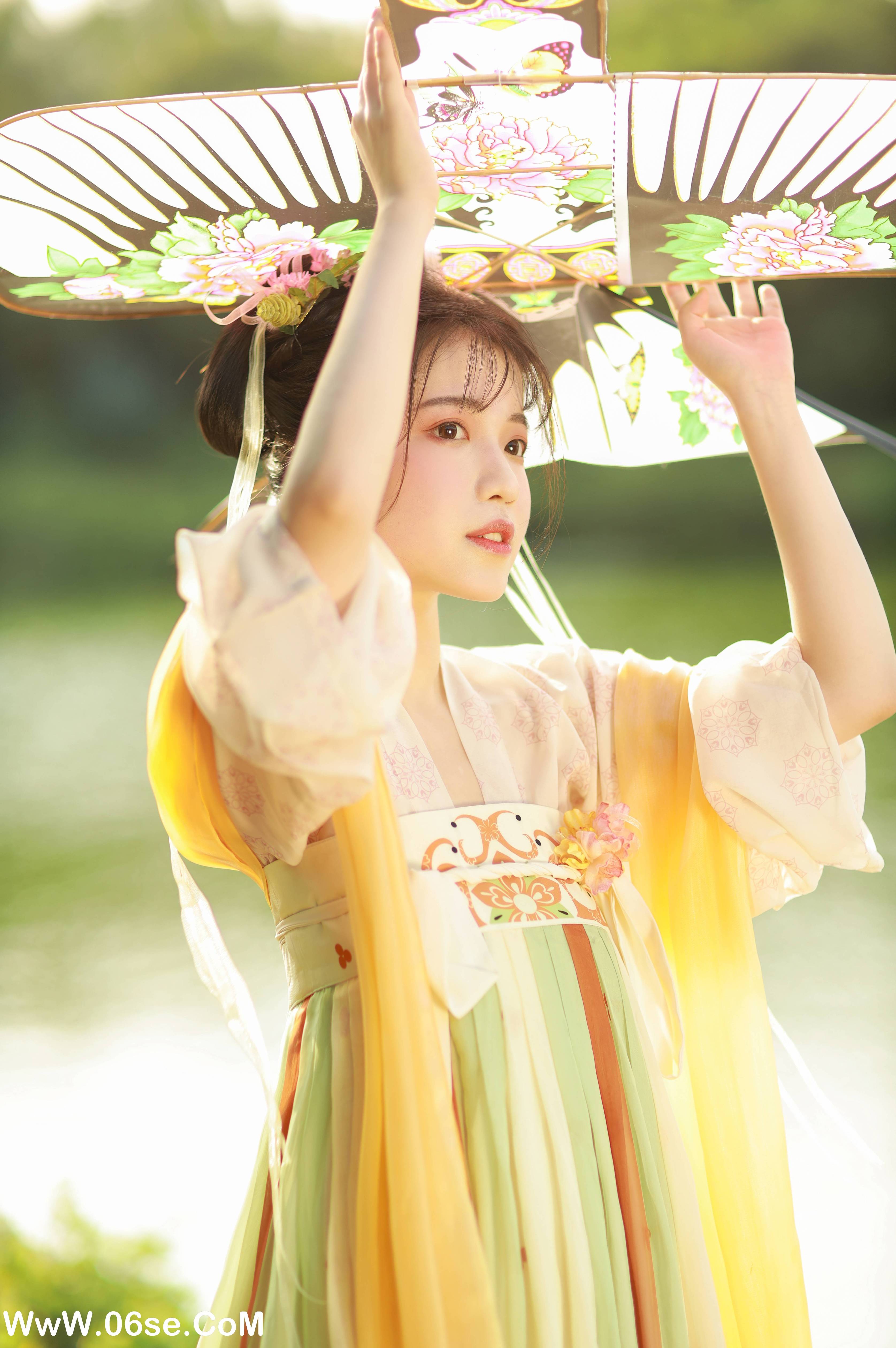 图片[3]-[YITUYU艺图语]2022.06.11 夏日少女 我超白_[27P-334.45MB]-六色网