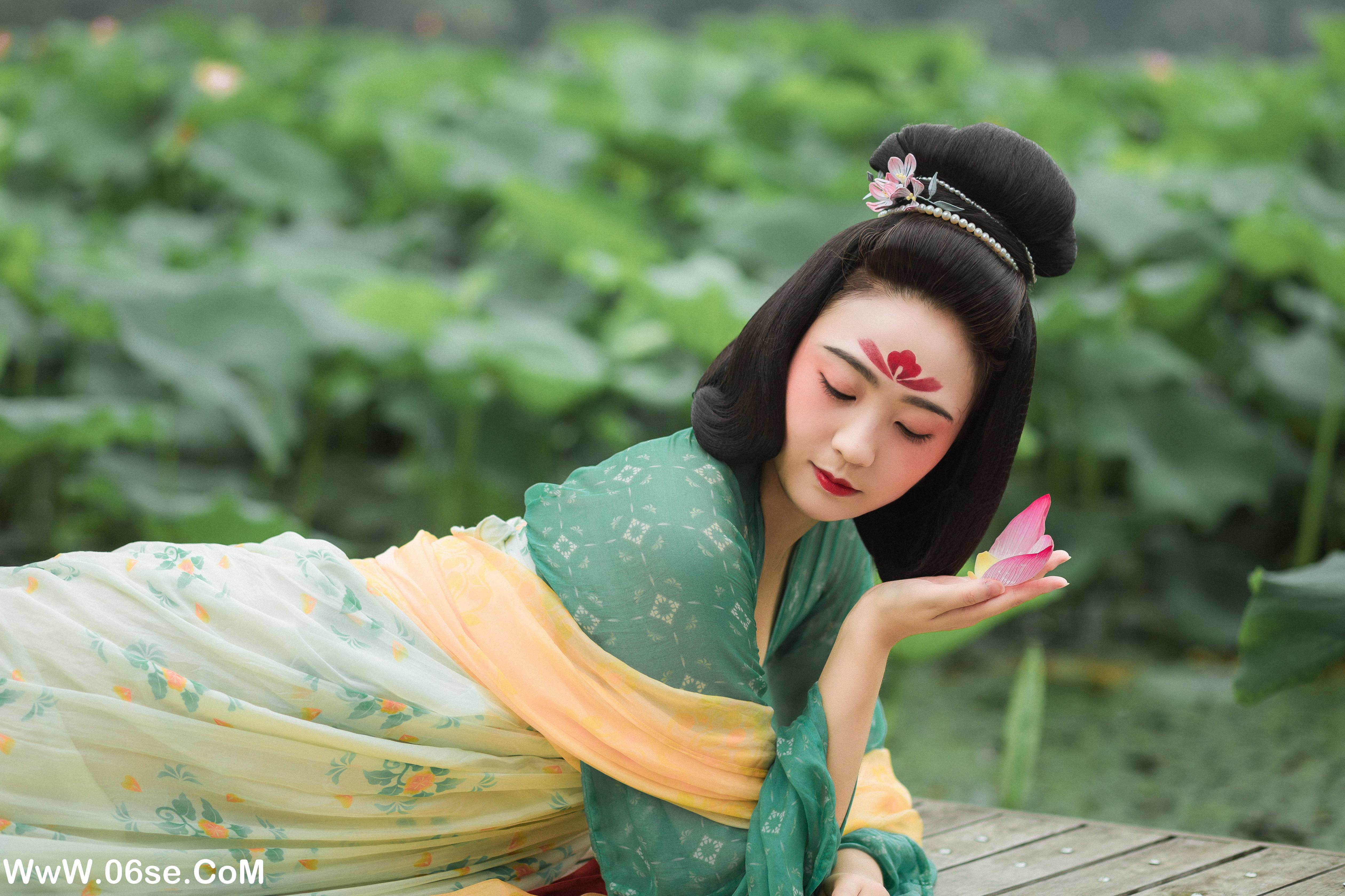 图片[22]-[YITUYU艺图语]2022.01.14 荷 徐悦尔[22+1P／449MB]-六色网