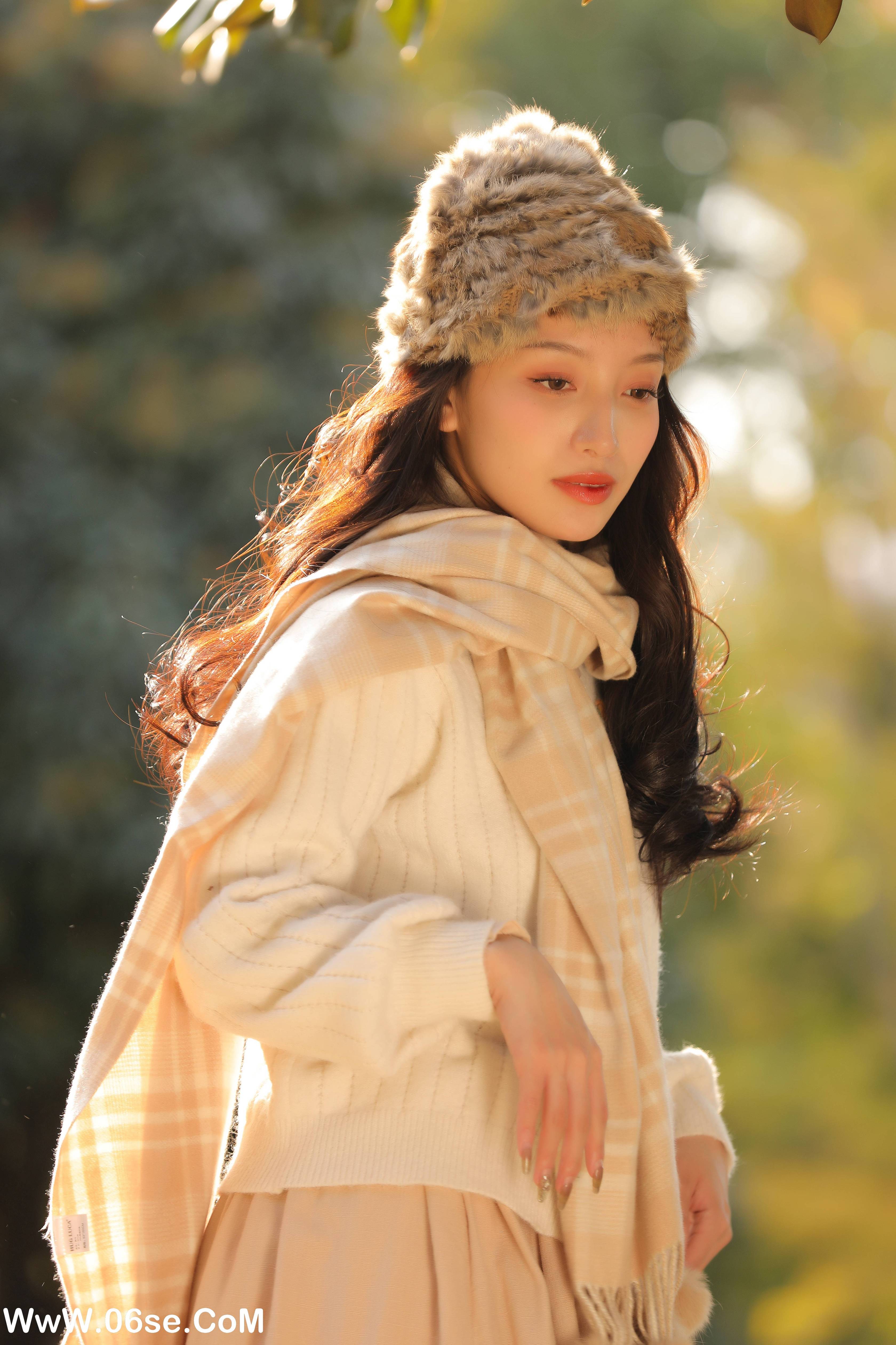 图片[11]-[YITUYU艺图语]2022.12.14 忽然立秋 柠萌婧啊[32+1P／402MB]-六色网