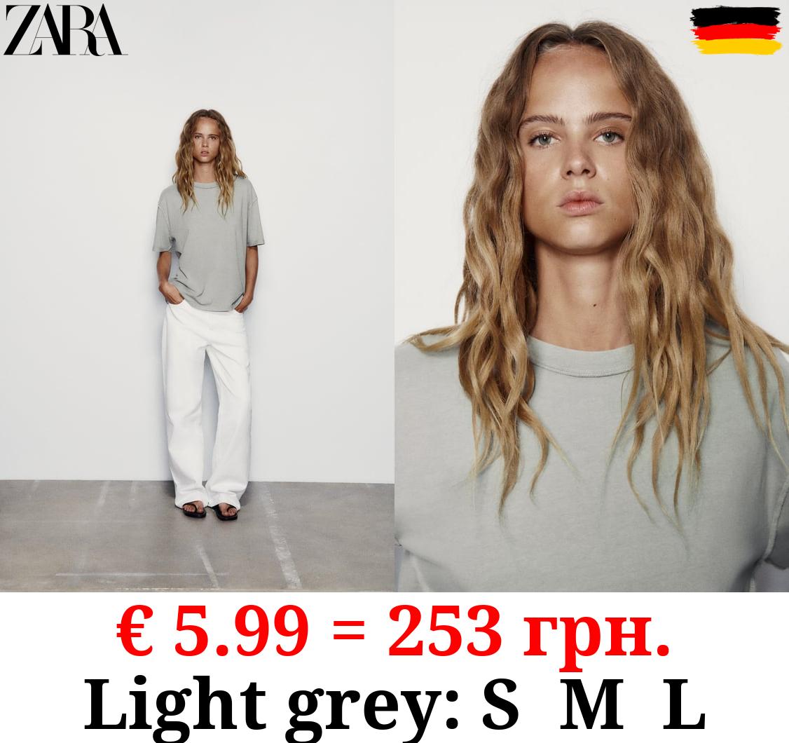 COTTON T-SHIRT WITH INVERTED SEAMS