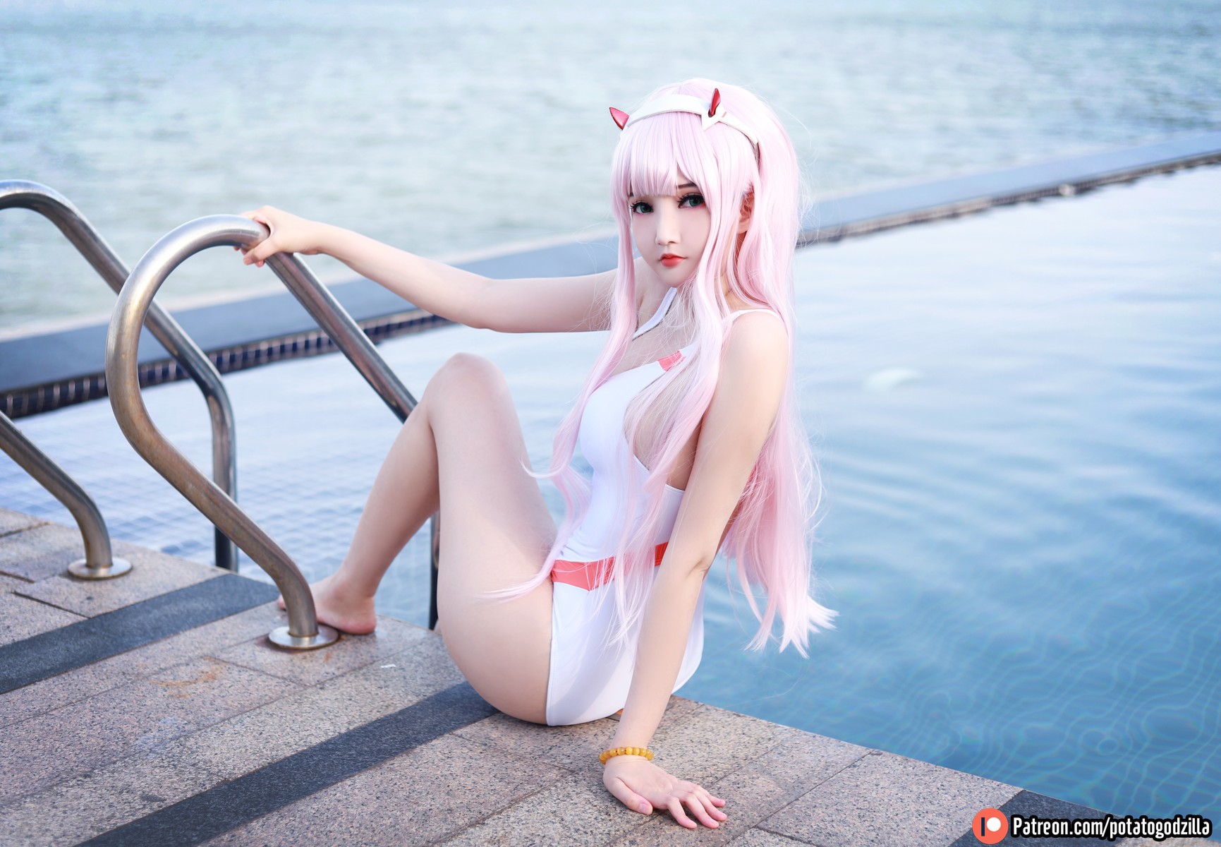 Cosplay Potato Godzilla Zero Two Swimsuit 18