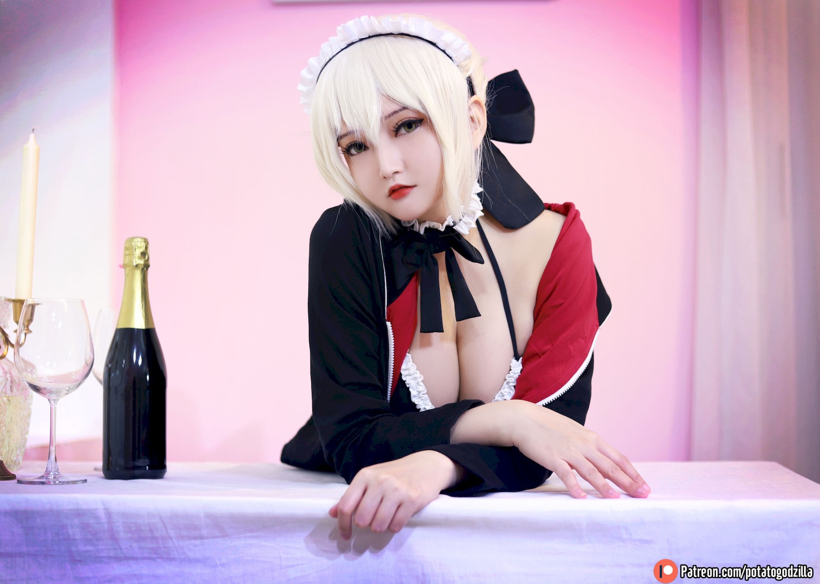 Potato Godzilla Cosplay セイバーオルタ メイド Ver. 4