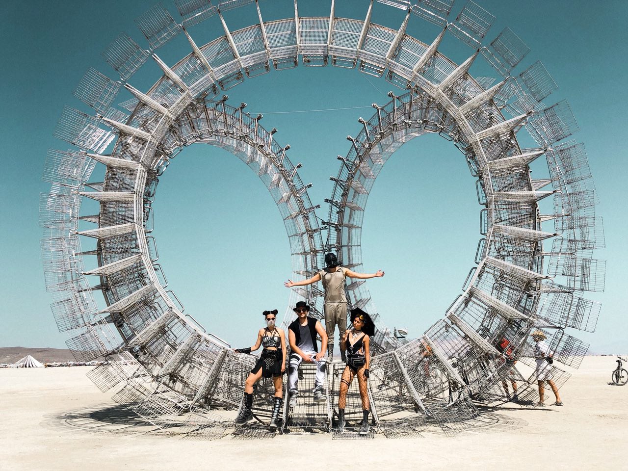 🔥 ⬇ ︎Топ-7 фактов о Burning Man.
