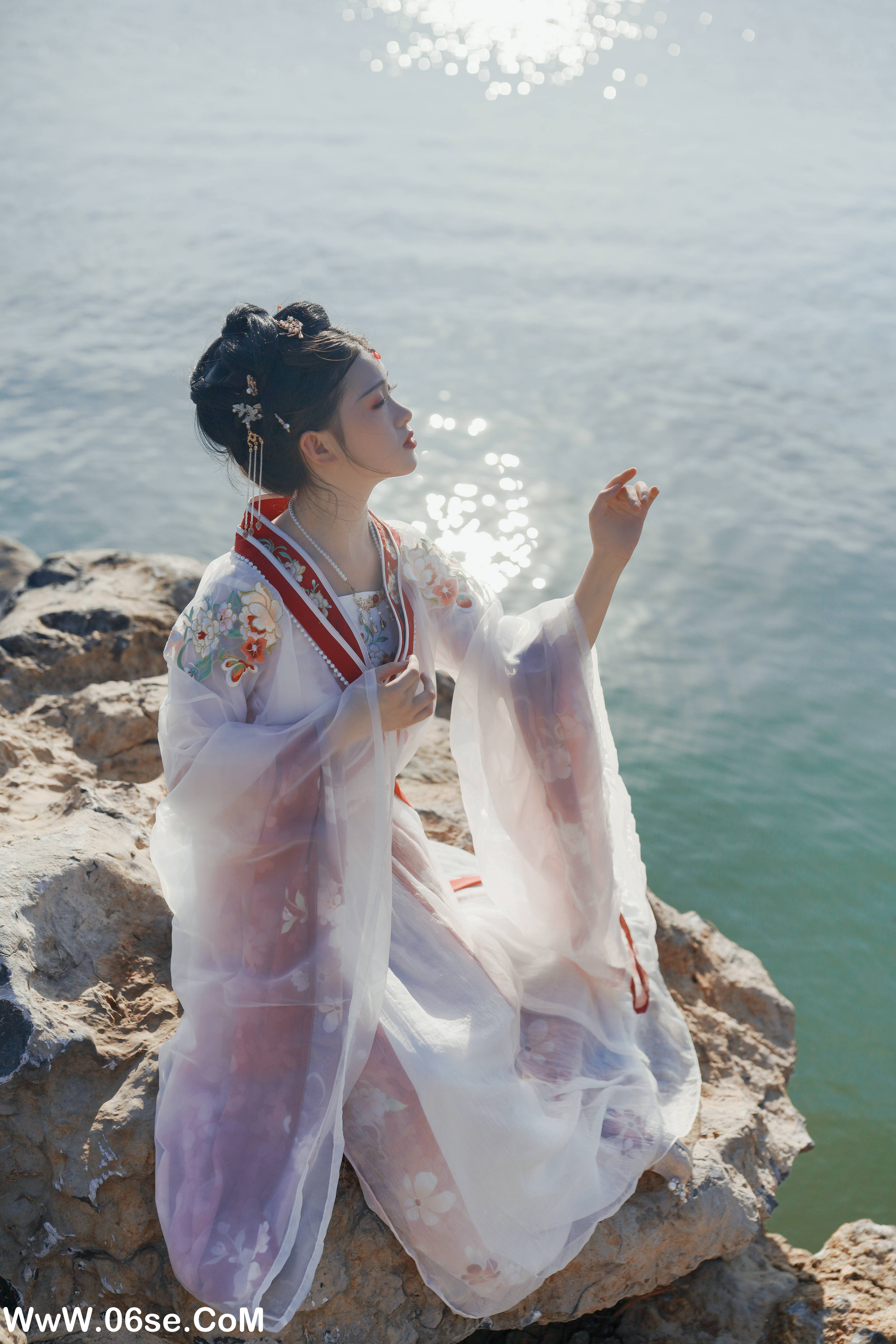 图片[14]-[YITUYU艺图语]2022.08.14 总有人间一两风 悦璃[23+1P／334MB]-六色网