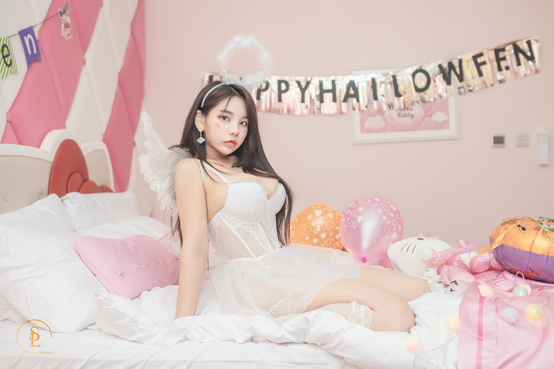 Zzyuri 쮸리, [SAINT Photolife] Pink Halloween 23