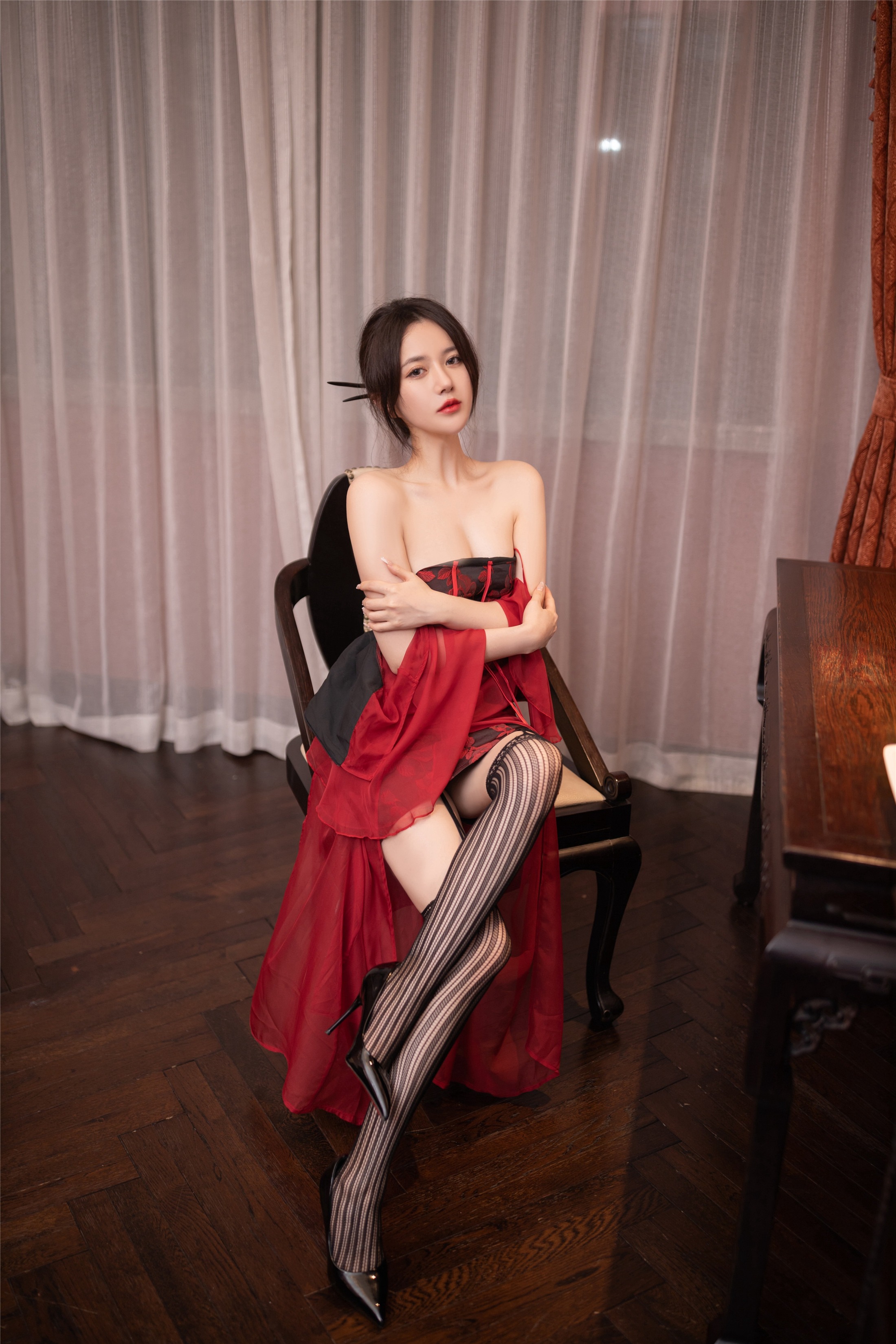 鱼子酱Fish - 天生妖娆 125P 42