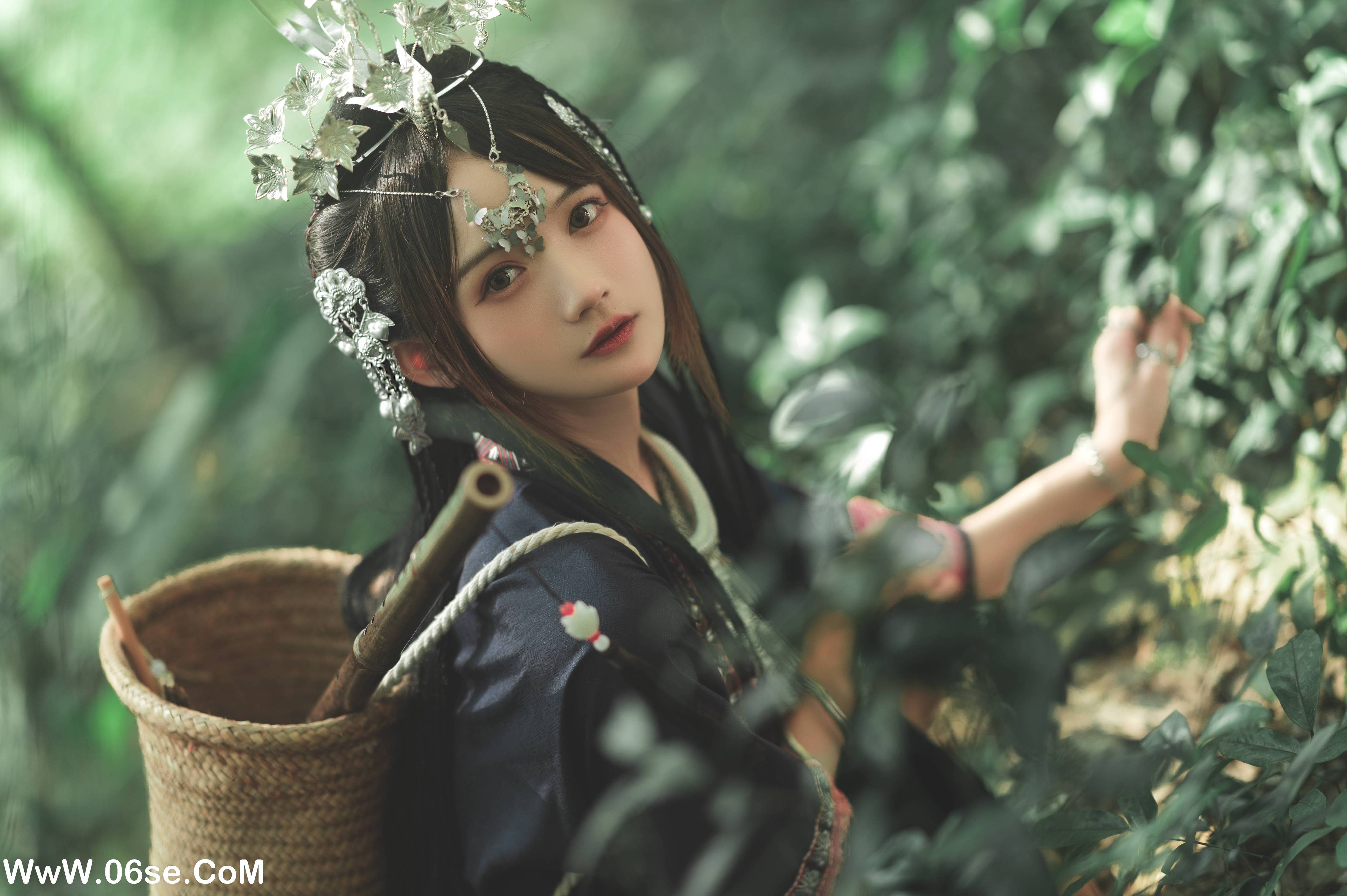 图片[31]-[YITUYU艺图语]2022.06.29 苗疆一梦 兔子Zzz不吃胡萝卜[42P-436.5M]-六色网