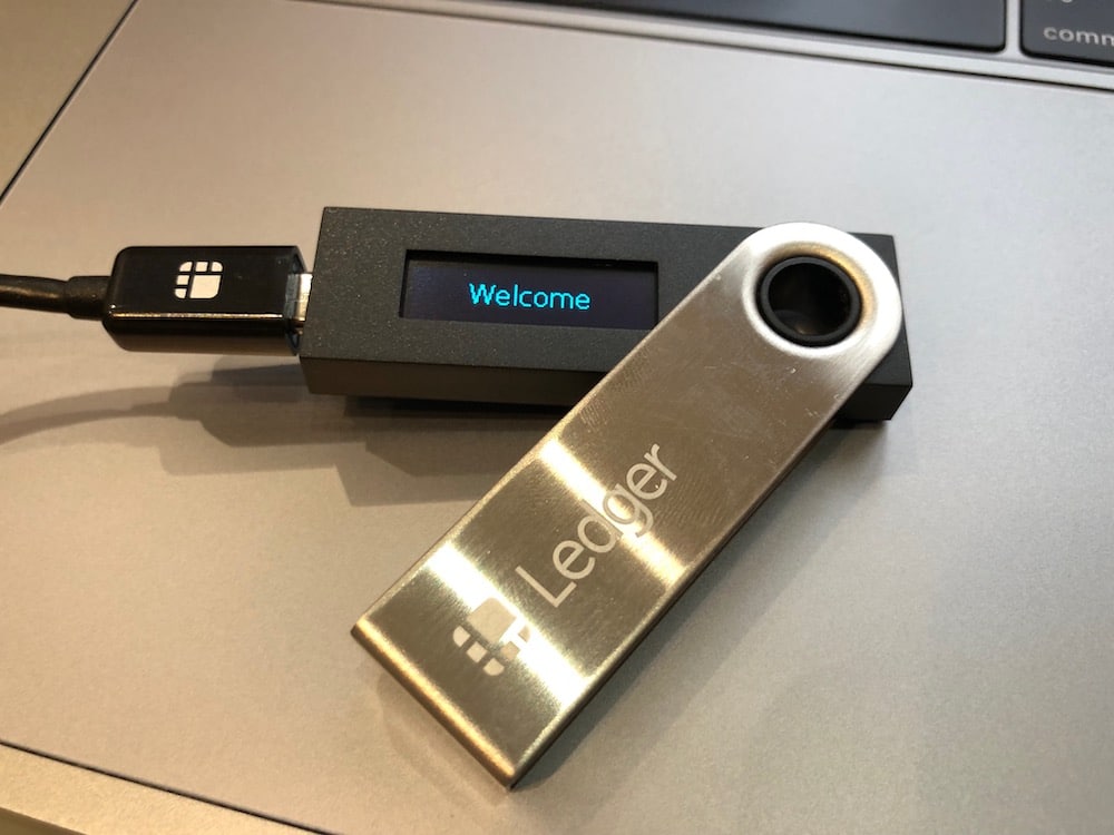 Криптокошелек. Ledger Nano s. Флешка для криптовалюты Ledger. Леджер криптокошелек. Криптокошелек Nano s.