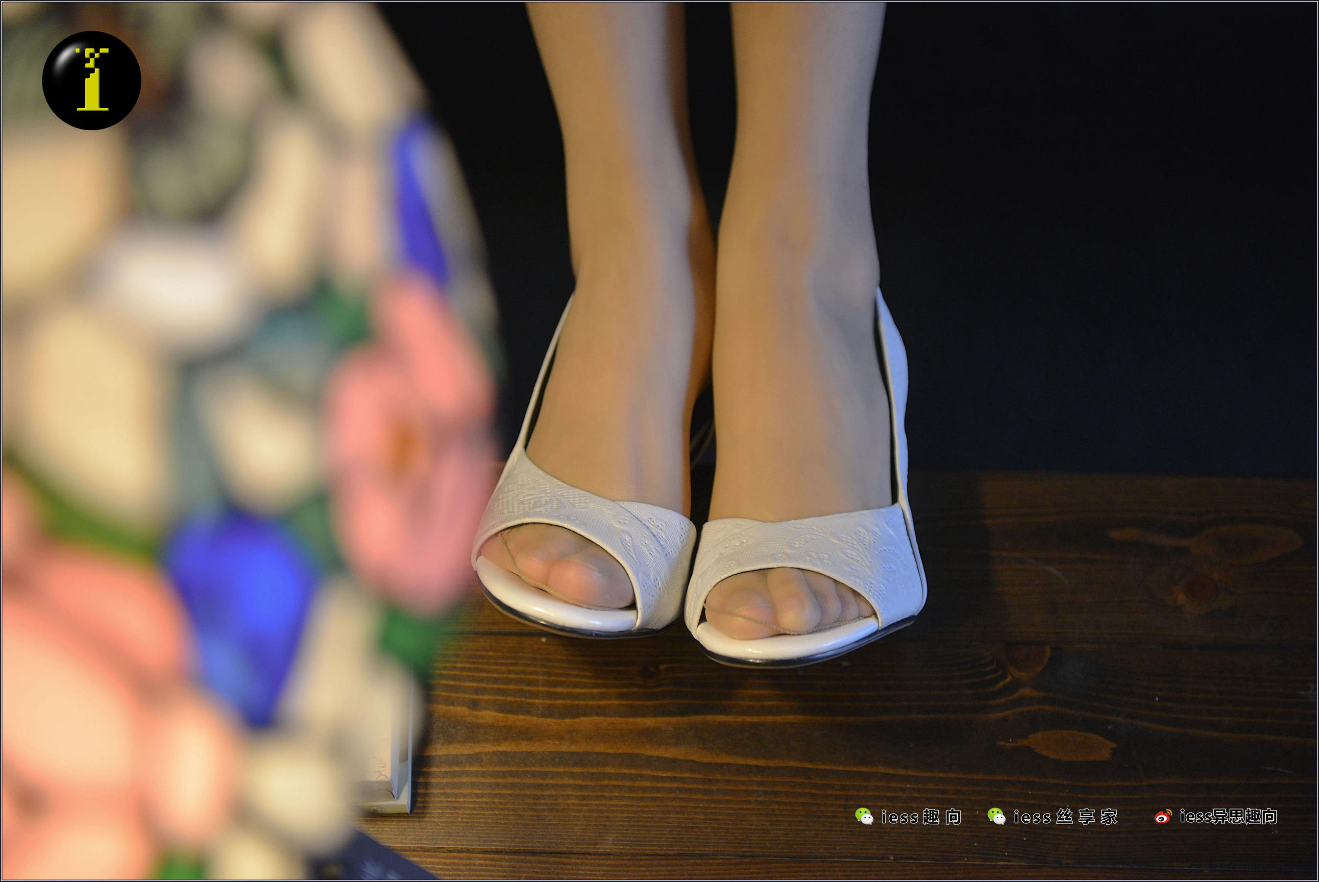 [IESS普惠集]_075_模特幸子_《台灯下的女仆_》-写真图集共93P 1