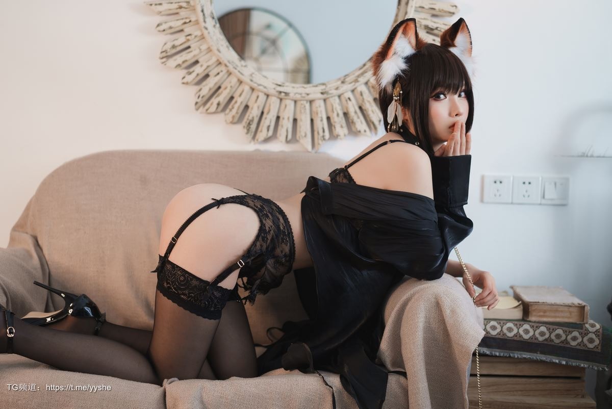 [Cos]凉凉子 - 人形狐 [35P+8V] 16