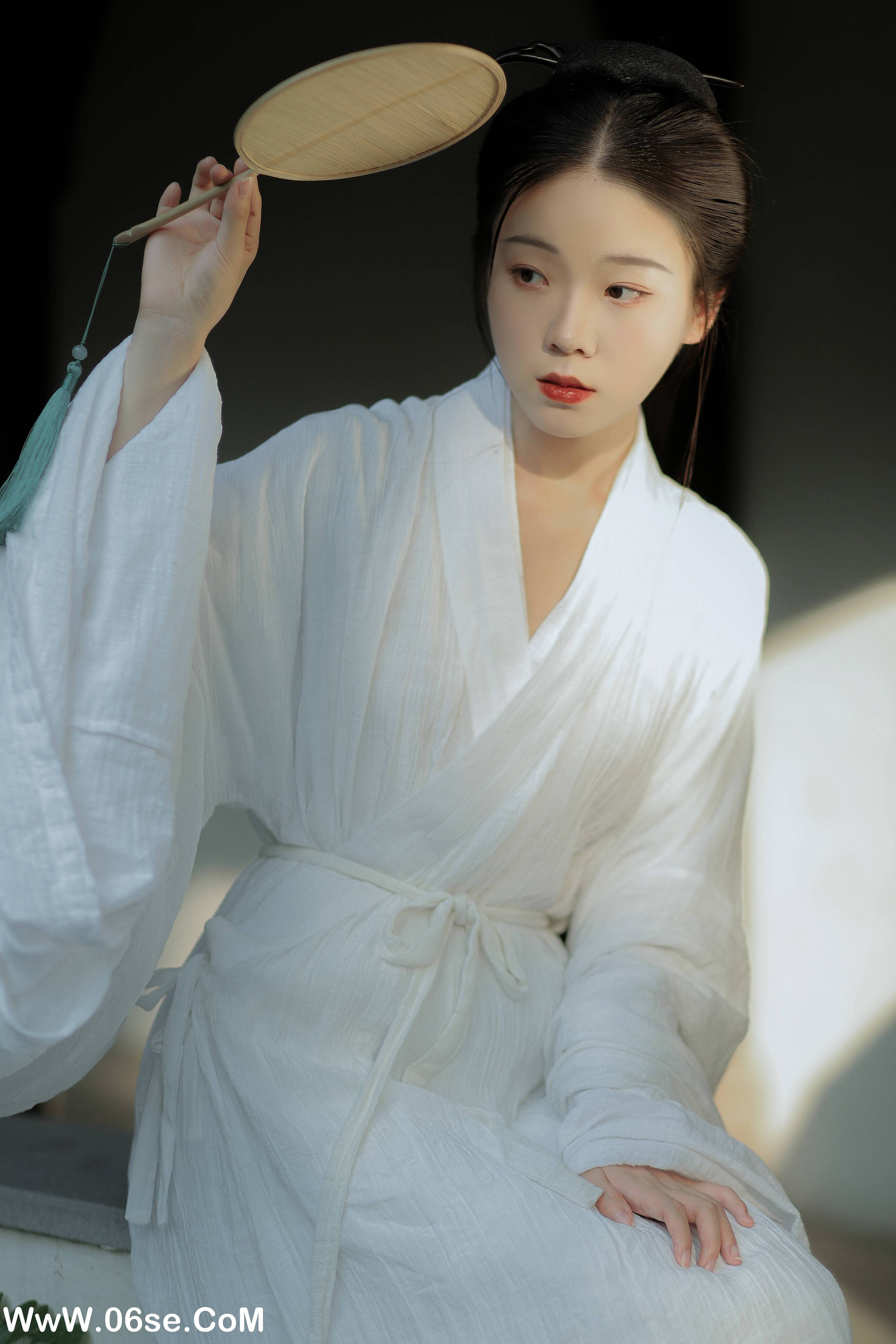 图片[19]-[YITUYU艺图语]2022.02.03 白茶无事别清欢 一方伊人yi[24+1P／212MB]-六色网