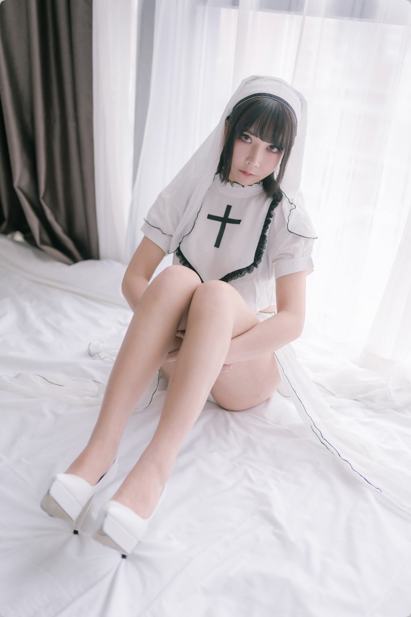 [Cos]抱走莫子 - 纯白修女[42P] 5