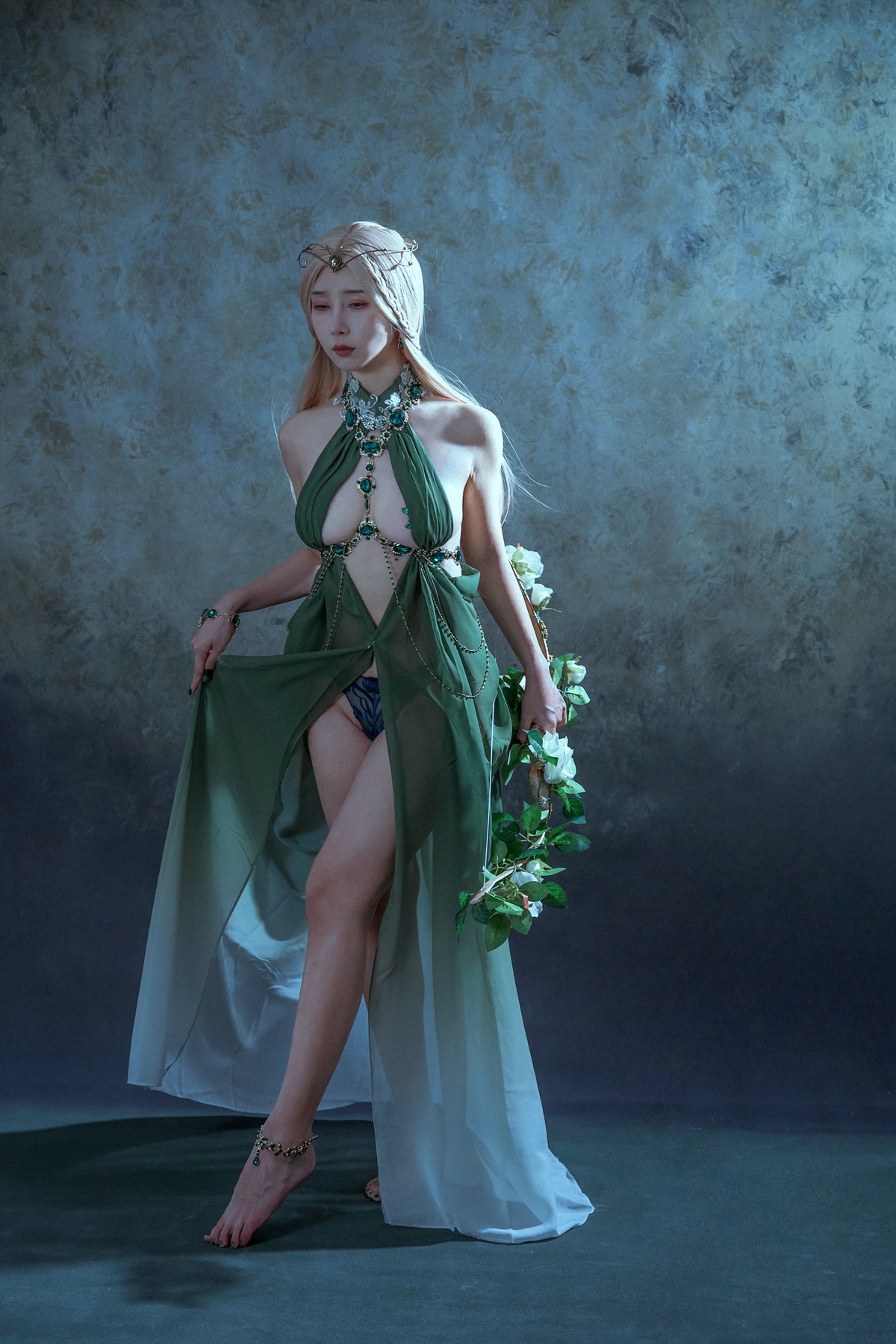 Cosplay 云溪溪 奶桃 Malachite孔雀石 4