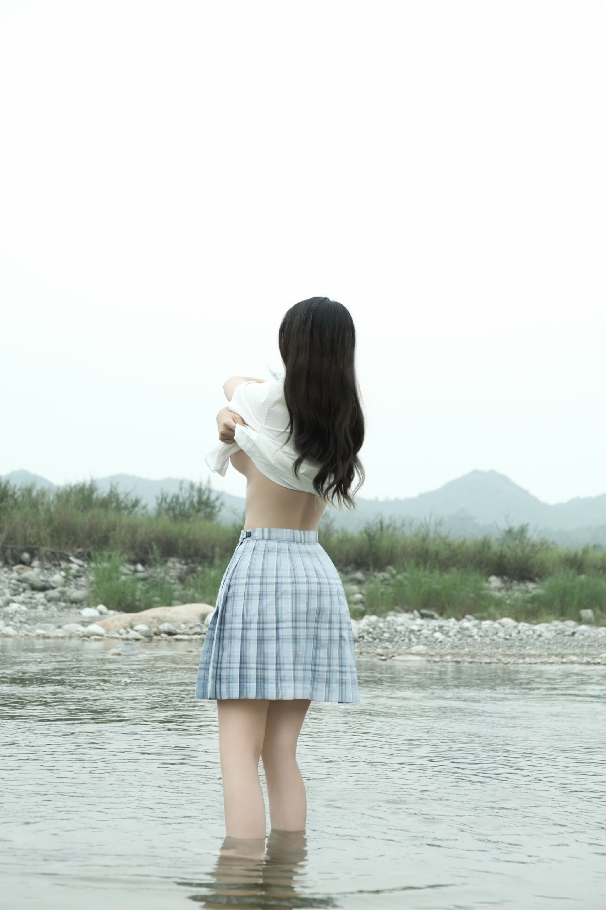 eloise软软 - 河边JK 43