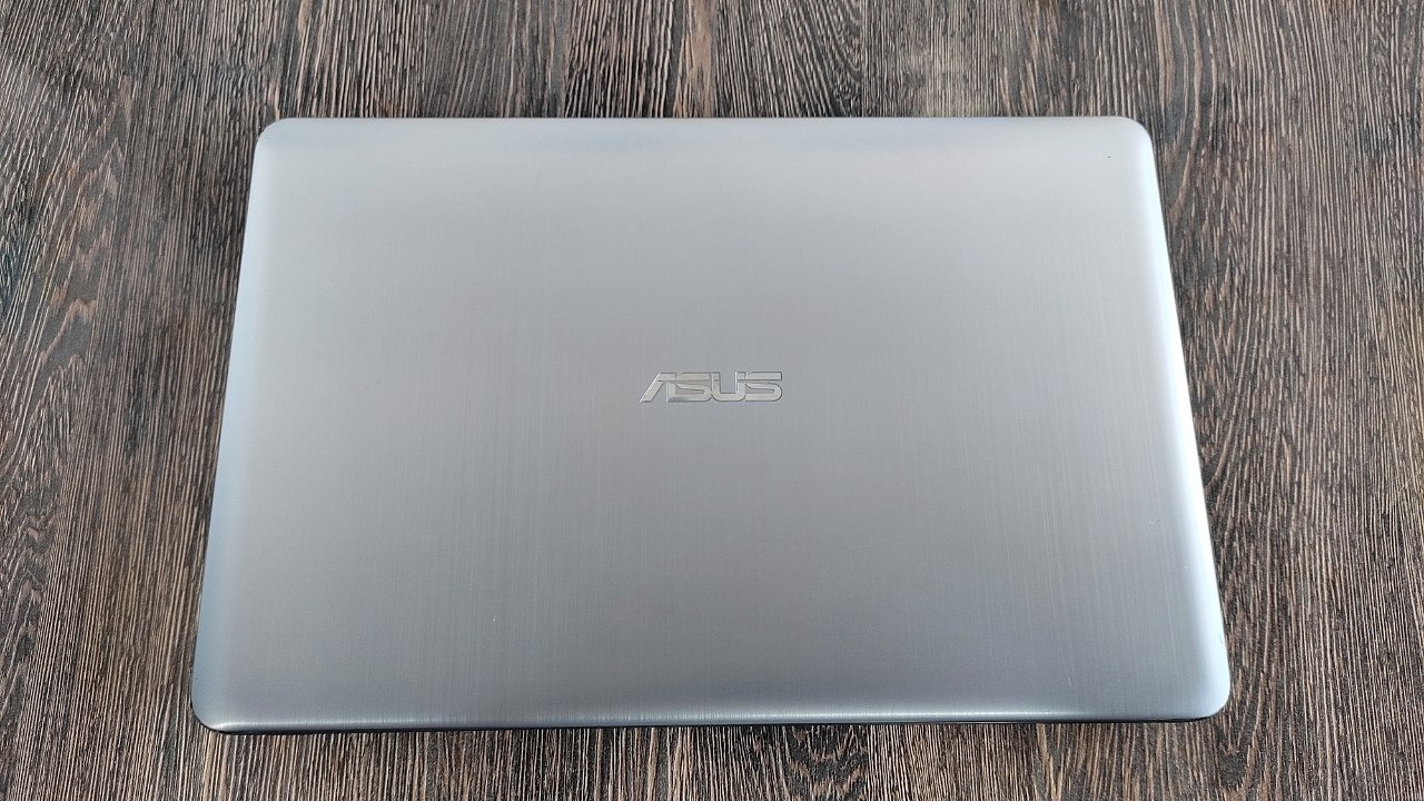 Asus i7 13700h