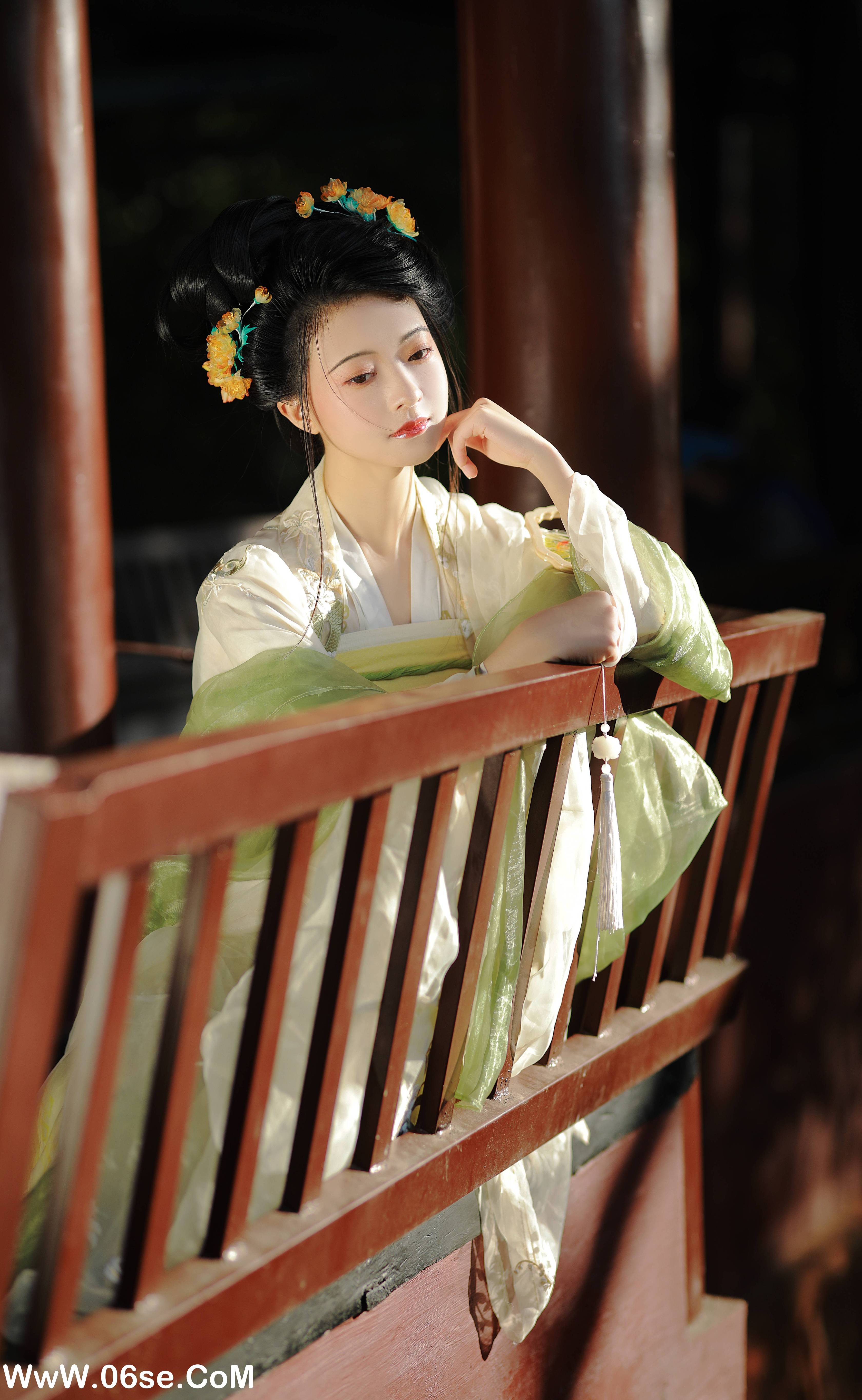 图片[34]-[YITUYU艺图语]2022.12.29 秋色如画 YunFleur[37+1P／700MB]-六色网