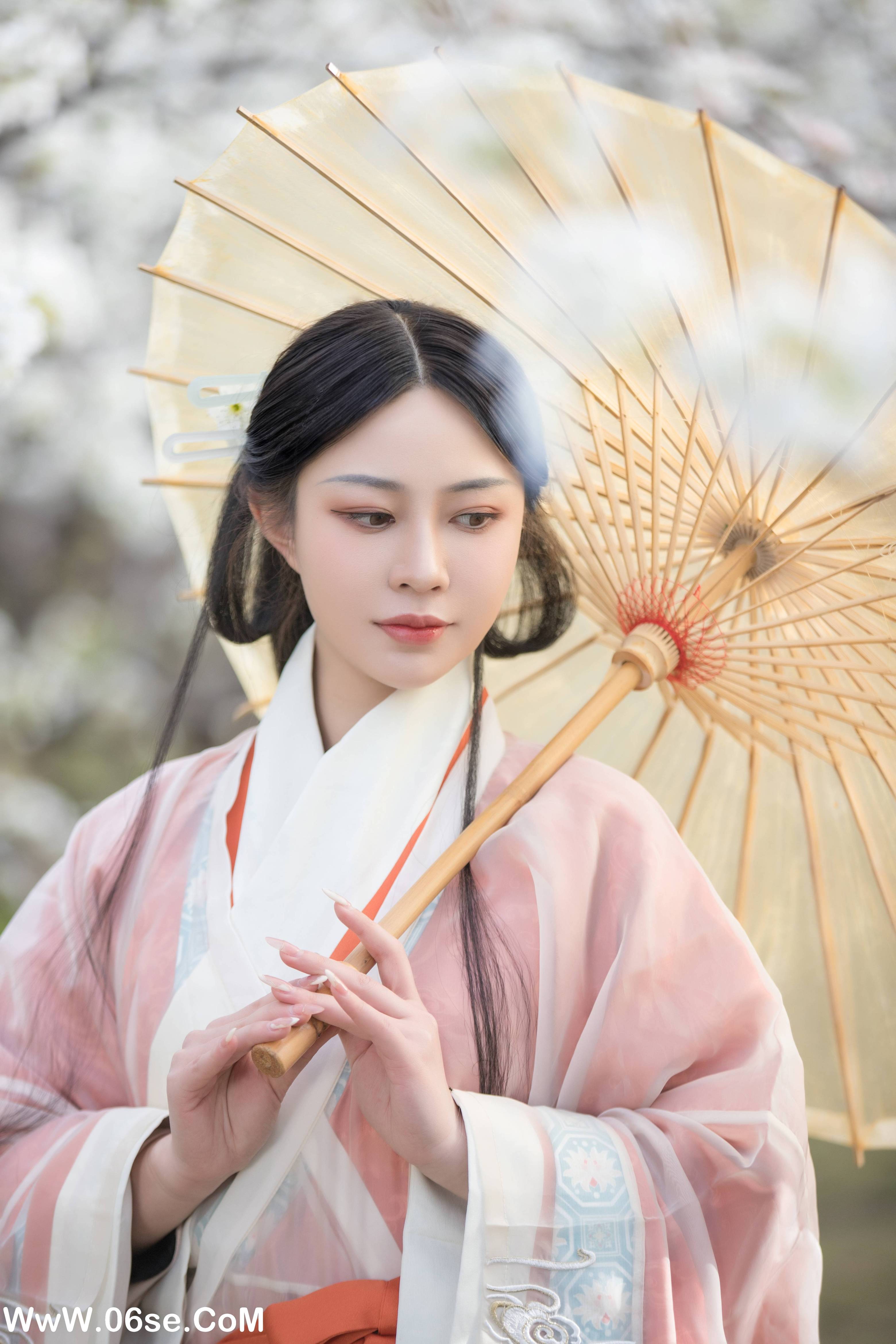 图片[21]-[YITUYU艺图语]2022.06.01 香寒未逐风 鹿哥[24P-158.65MB]-六色网