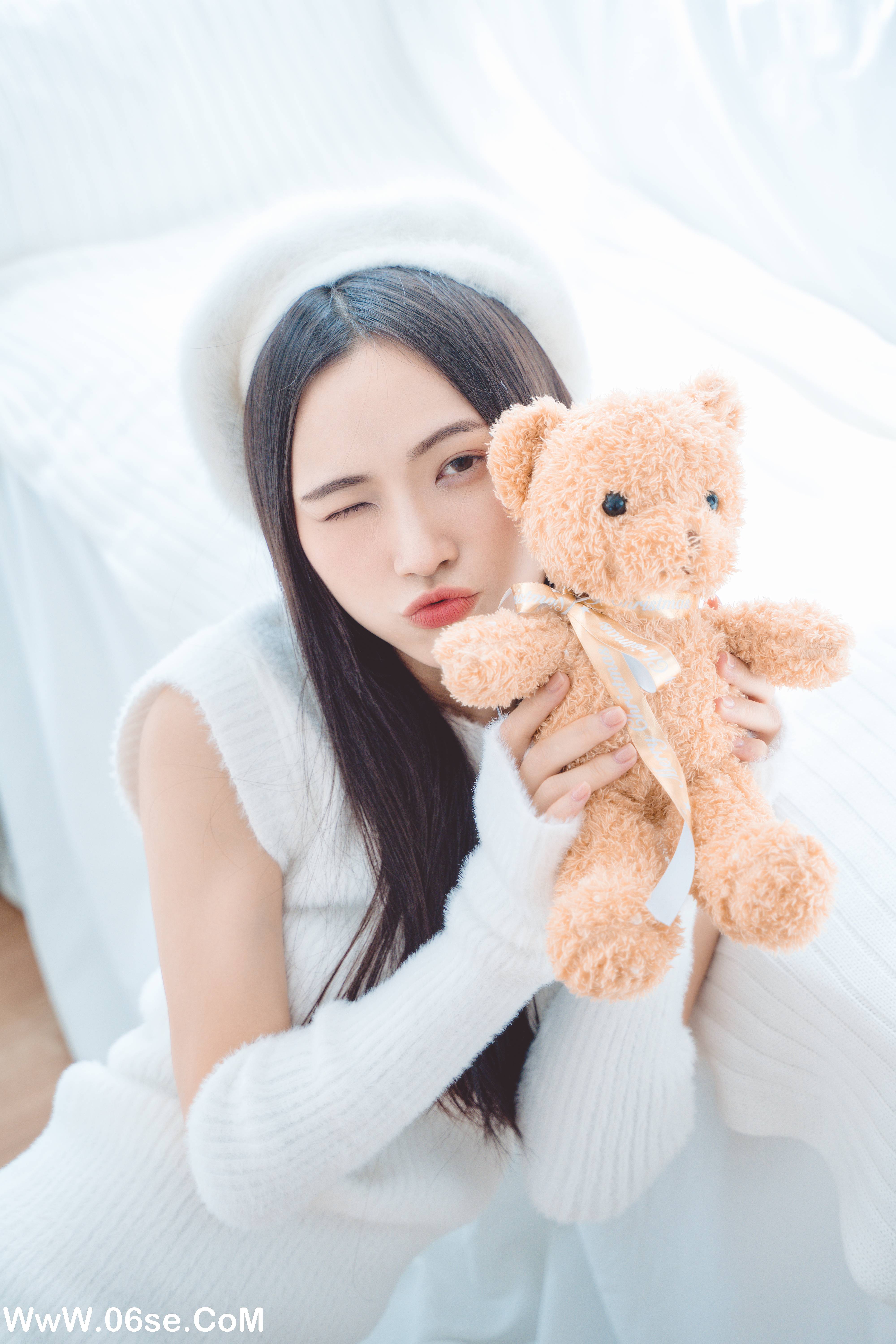 图片[10]-[YITUYU艺图语]2022.02.11 纯白季节 老猪[21+1P／396MB]-六色网