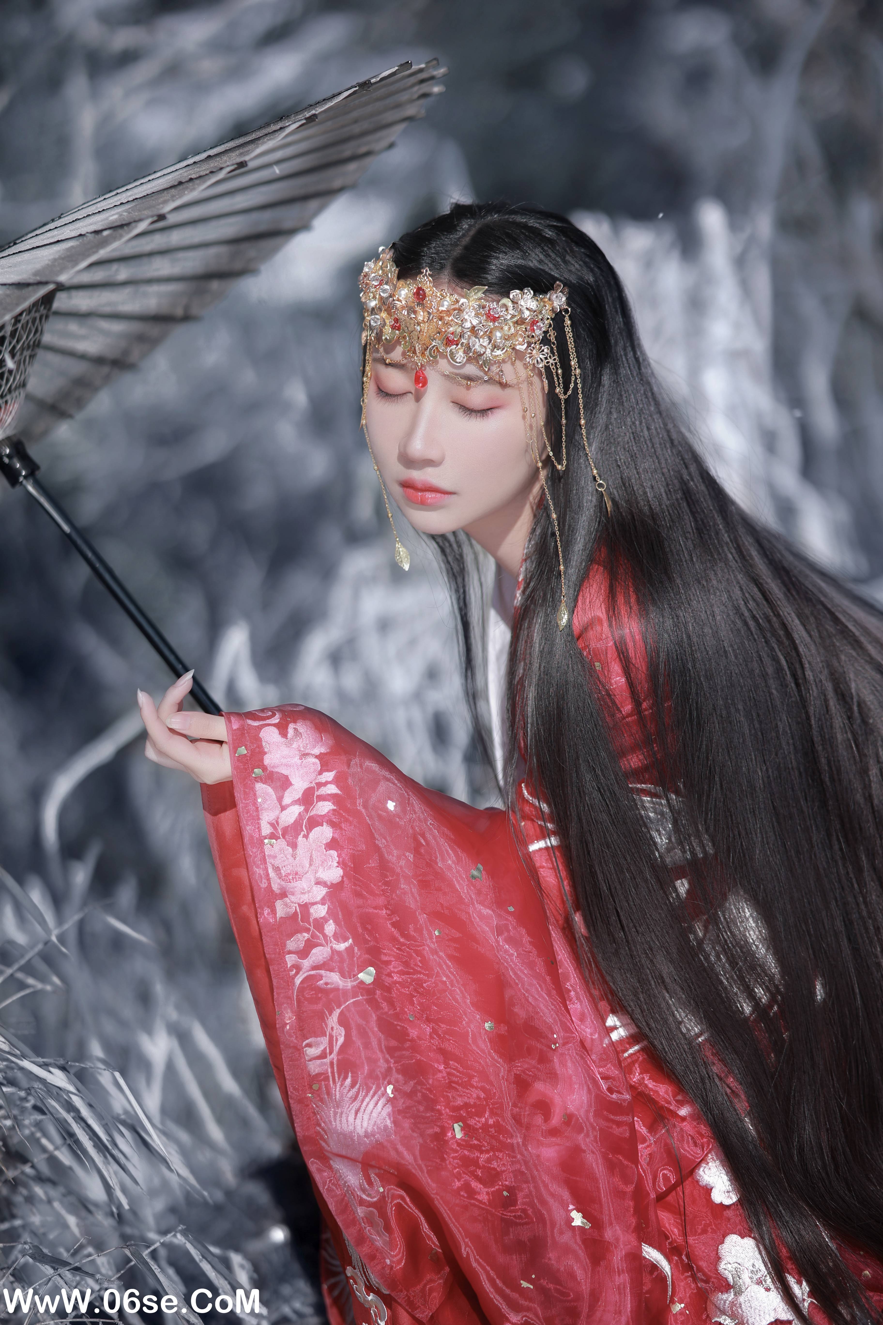 图片[4]-[YITUYU艺图语]2022.11.10 雪女 -绮罗生的小苏苏-[29+1P／250MB]-六色网