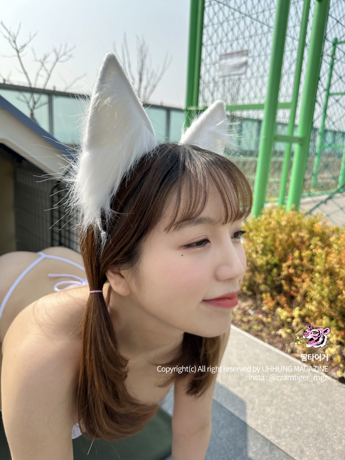 Yoonvely 윤블리, UHHUNG Magazine Vol.04 “Milltary” Set.01 19