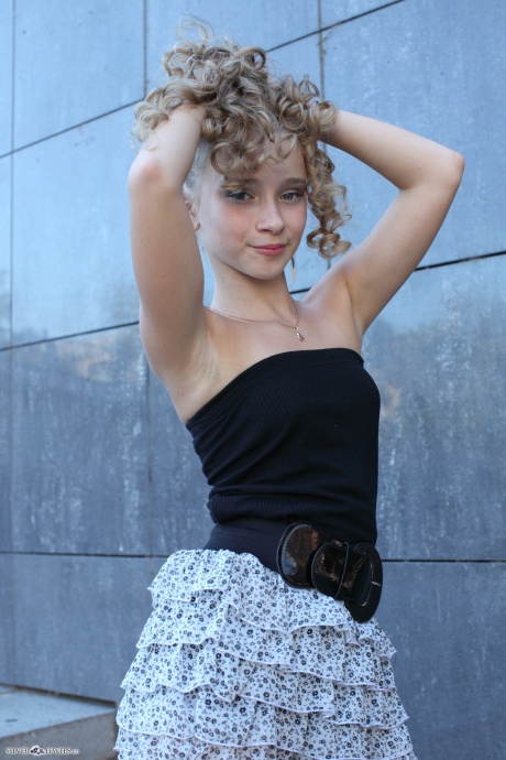 [Image: 5d118cee079ee686b6d7a.jpg]