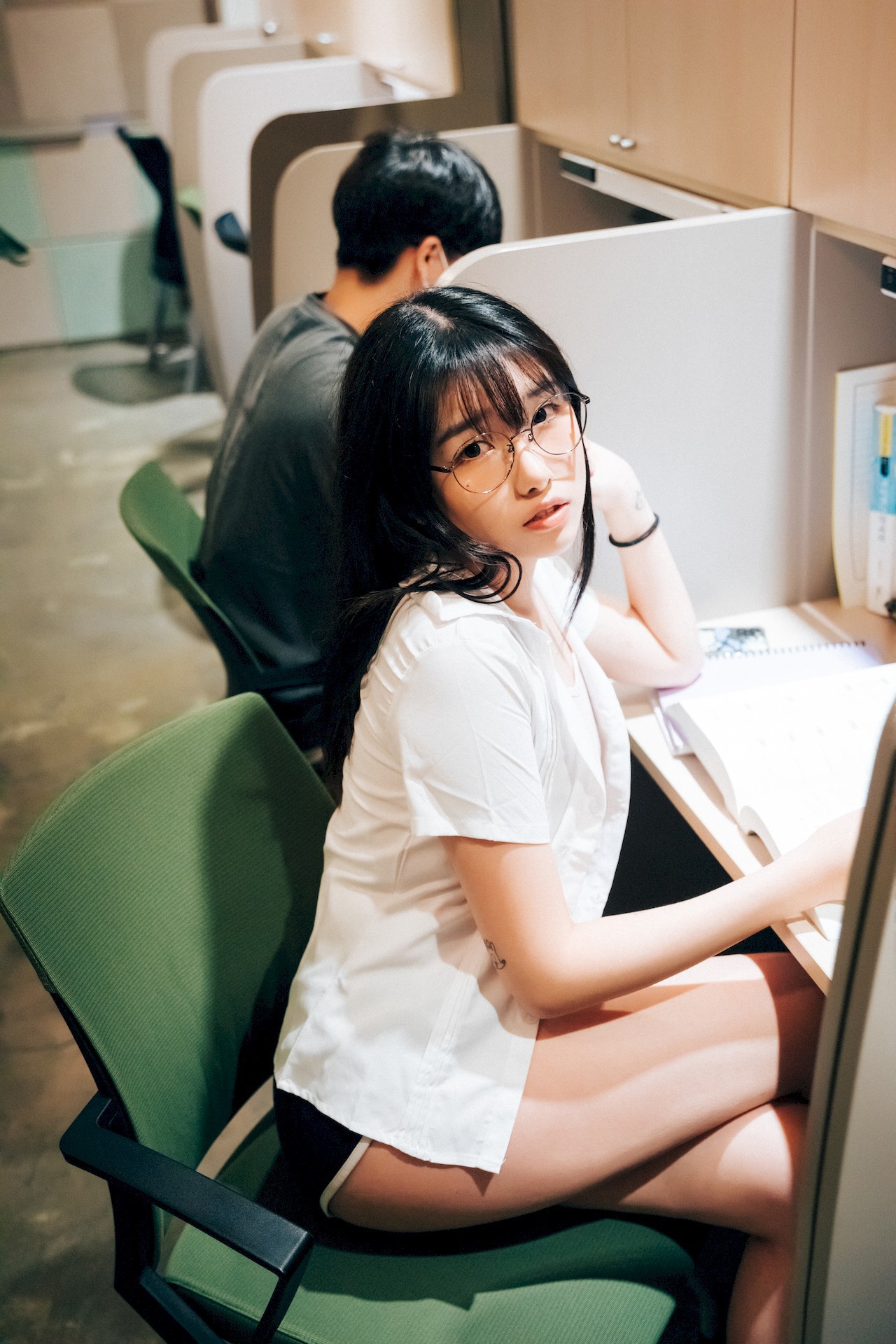 Sonson 손손, [Loozy] Reading Room Set.01 4