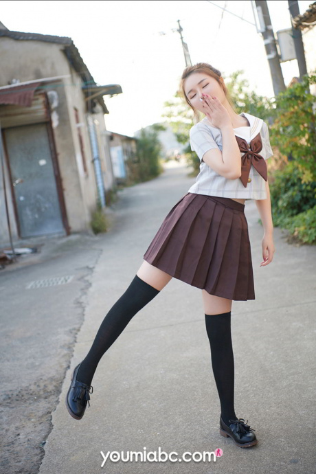 [Image: 5d3f8e8513b405bfe15e0.jpg]