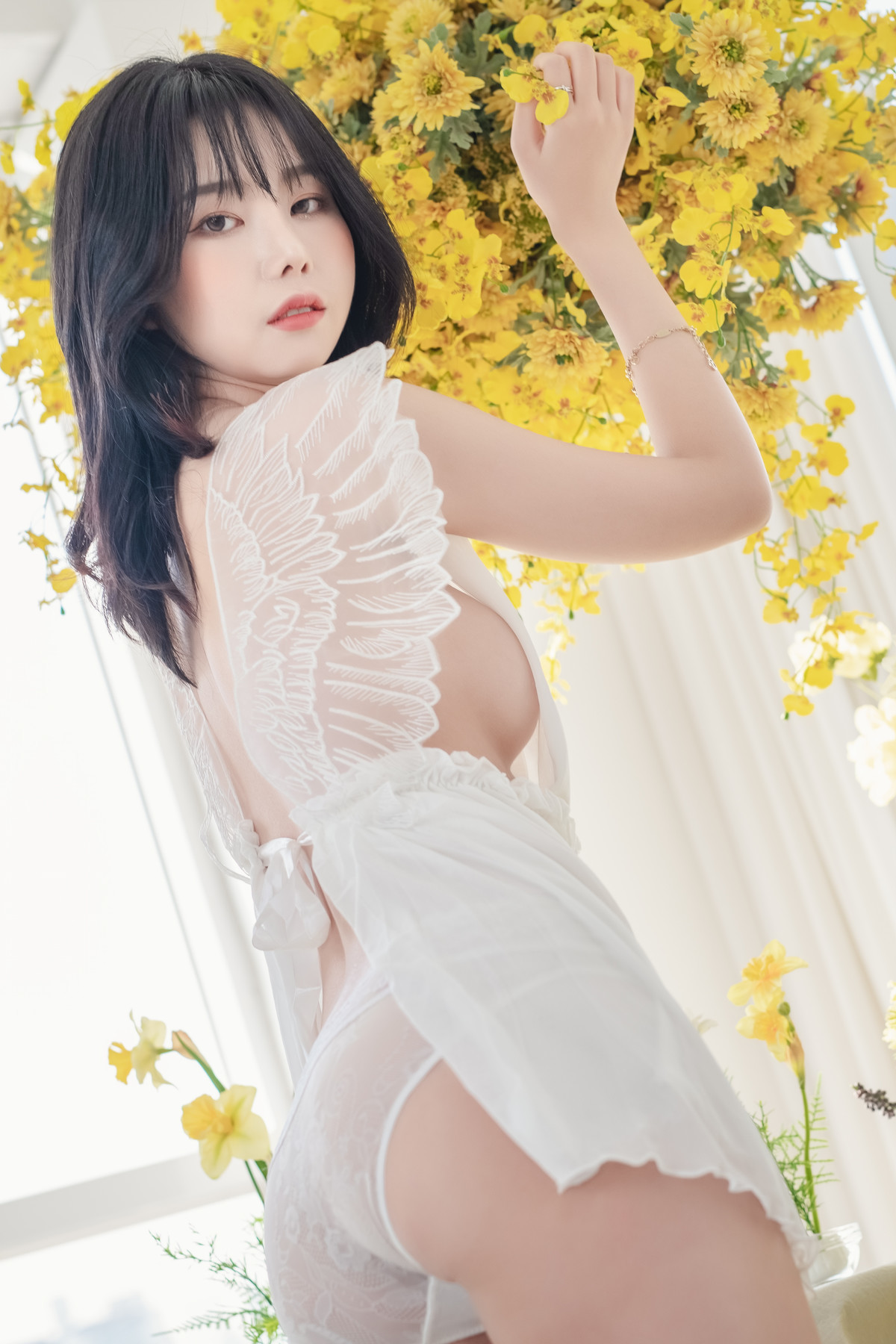 Yuna 유나, [Patreon] Flowers 31