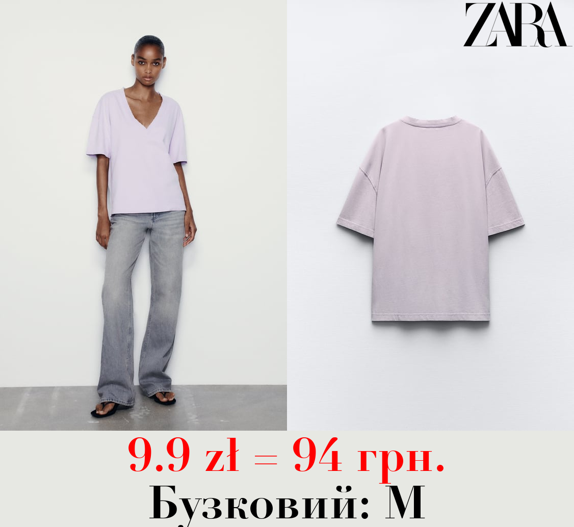 ФУТБОЛКА З ВАРЕНИМ ЕФЕКТОМ І V-ПОДІБНИМ ВИРІЗОМ