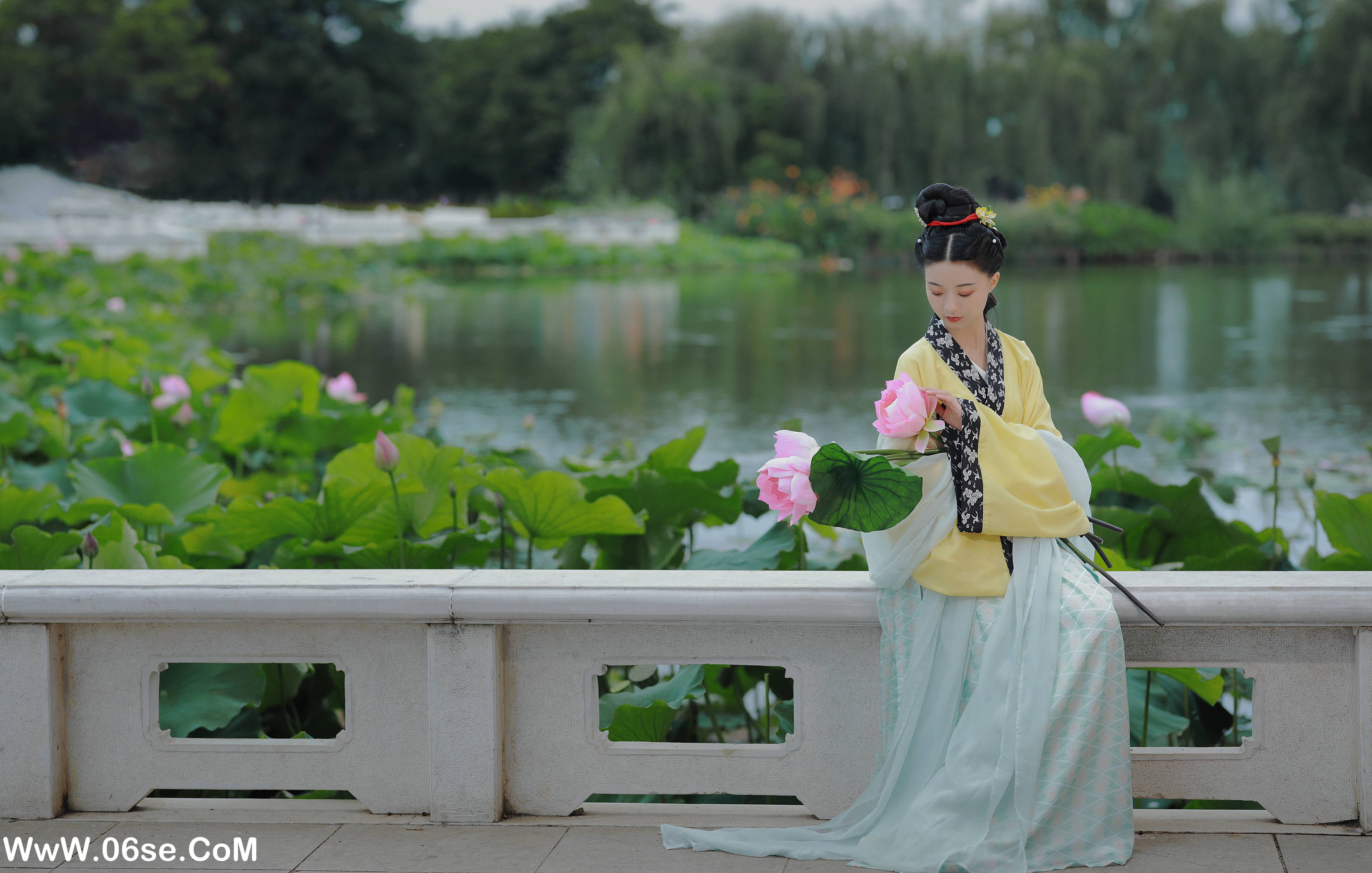 图片[21]-[YITUYU艺图语]2022.08.09 半夏 YunFleur[32+1P／640MB]-六色网