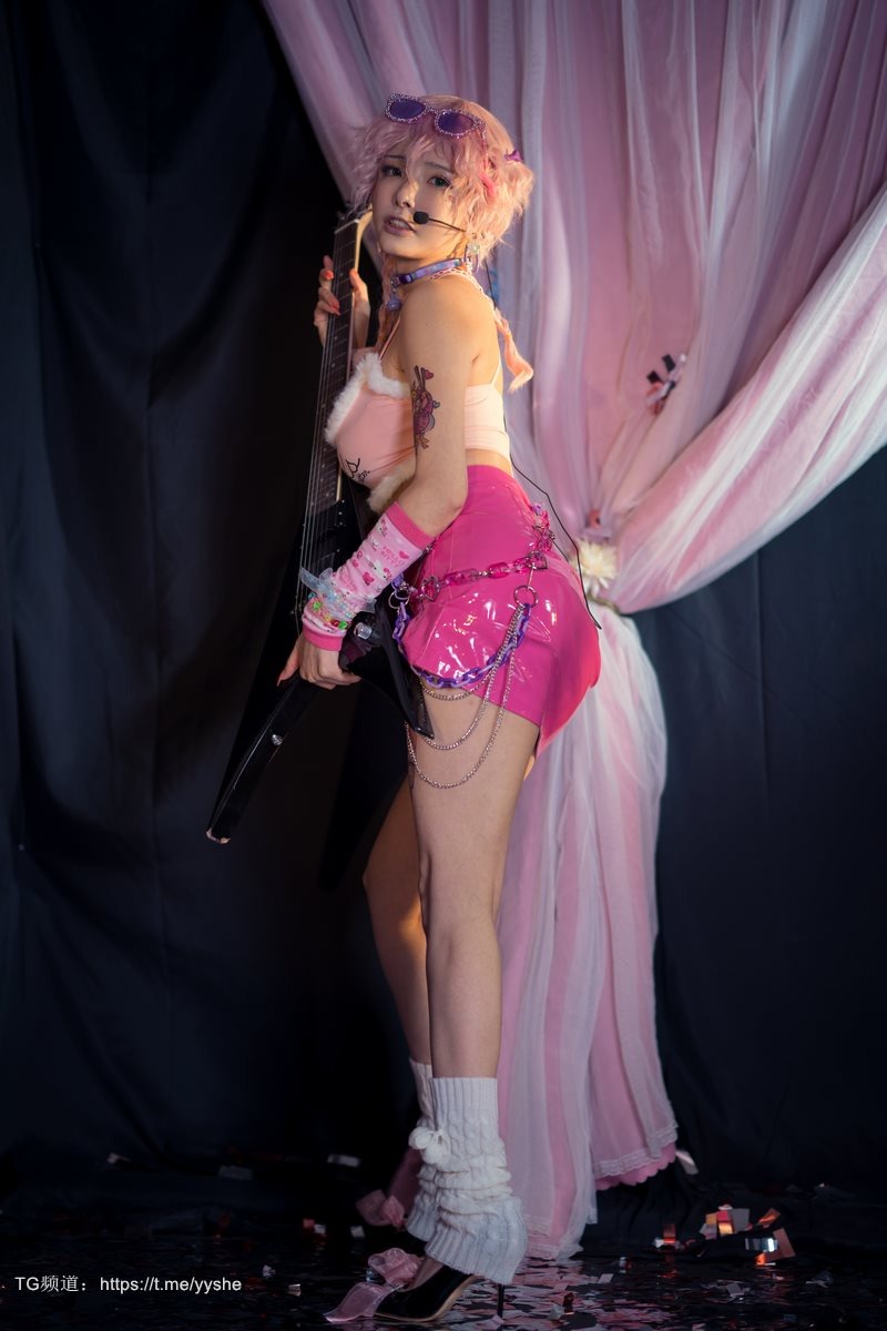 [Cos]秋和柯基 -小偶像 [38P+1V] 38