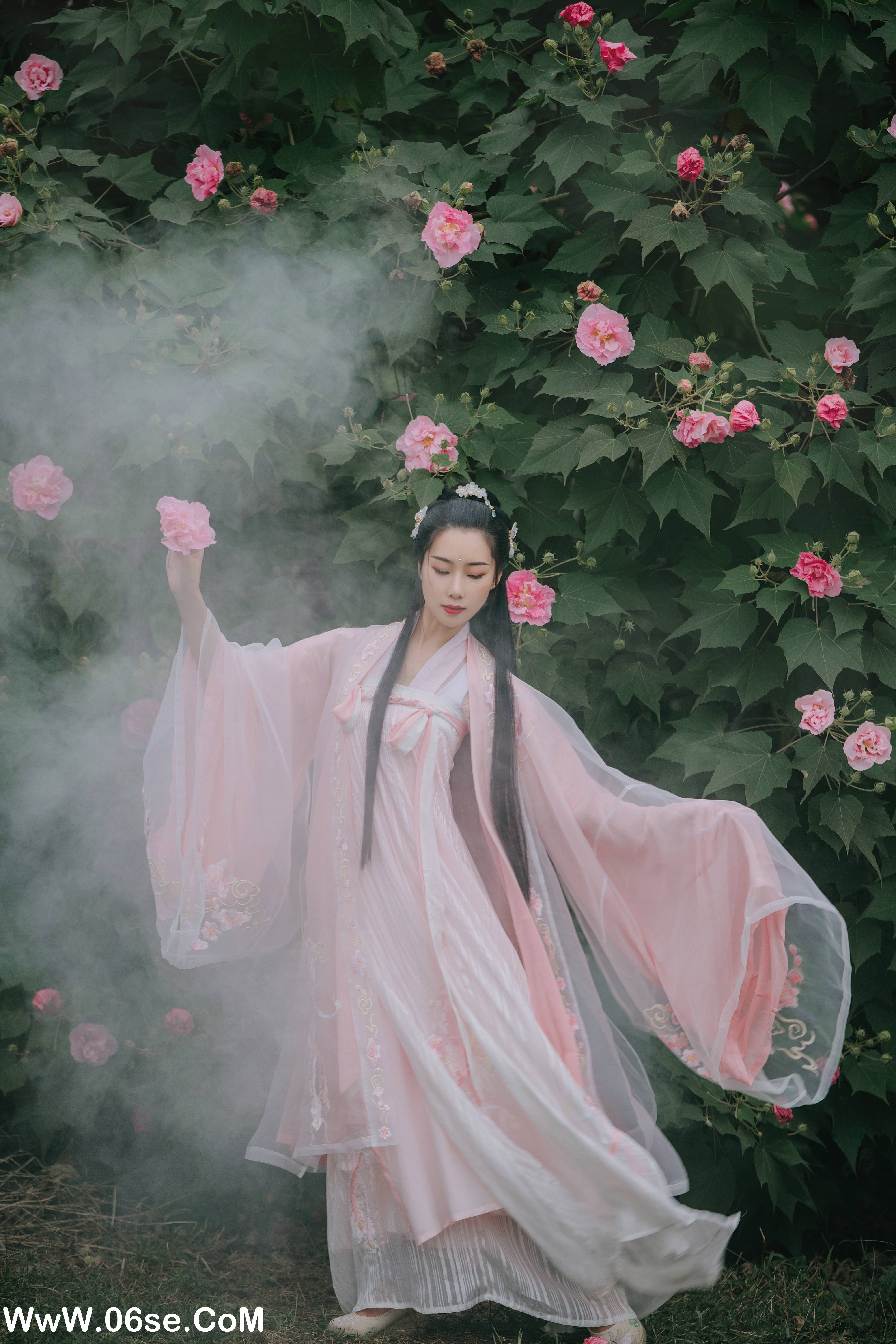 图片[16]-[YITUYU艺图语]2022.05.31 粉蝶 木景抒[22P-351.56MB]-六色网